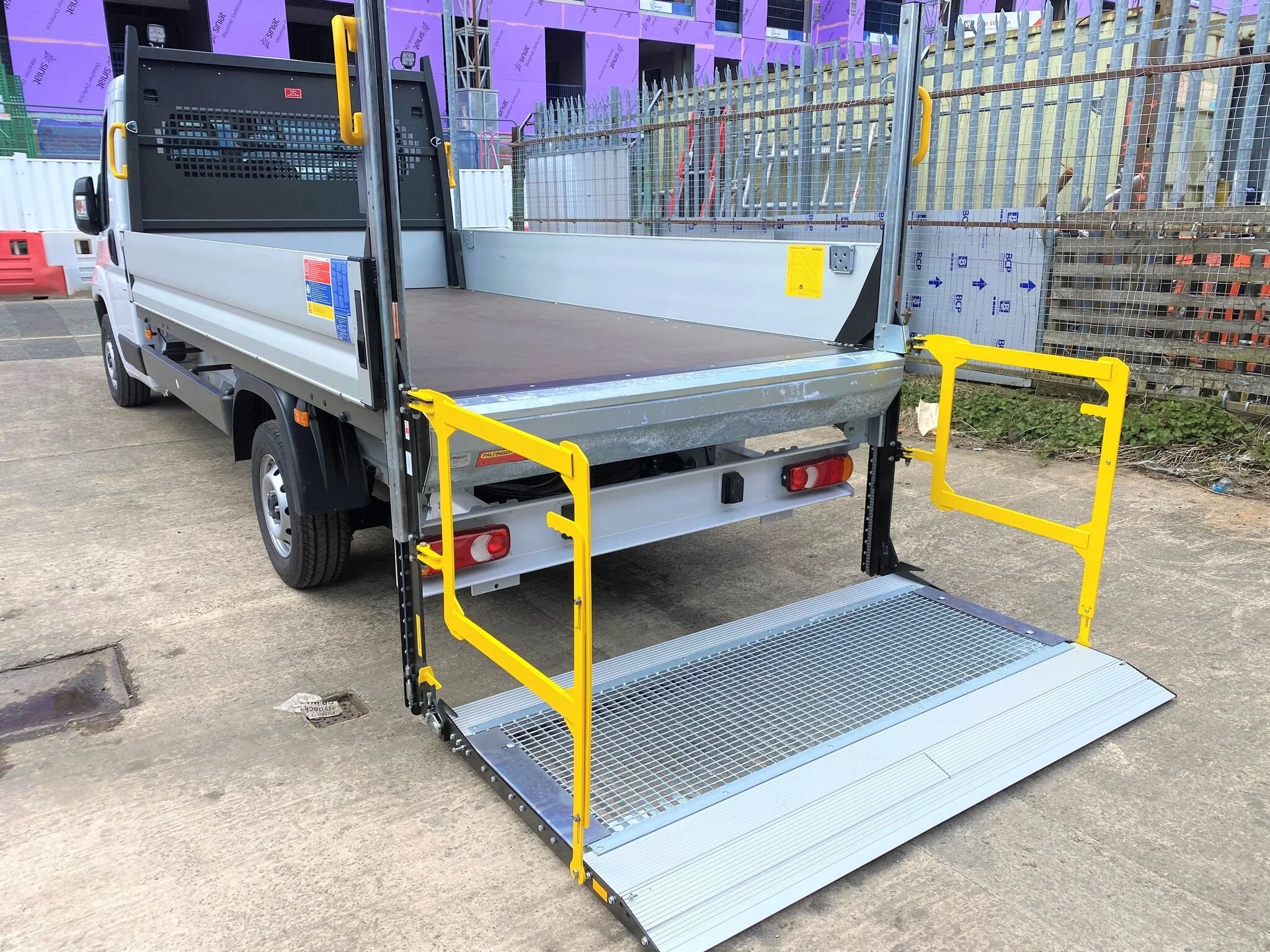Tail lift en français