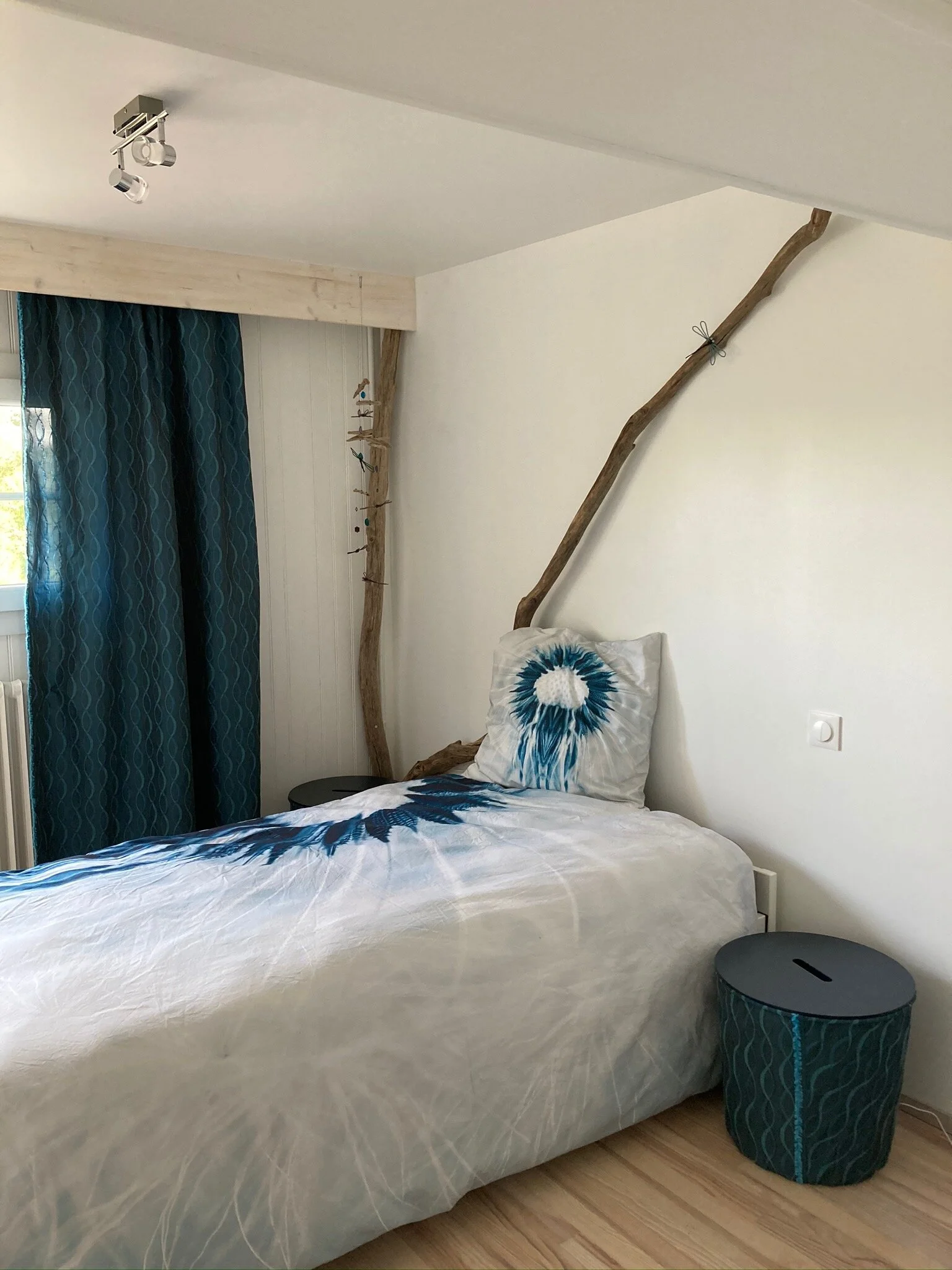 chambre-familiale-gite-jura.JPG