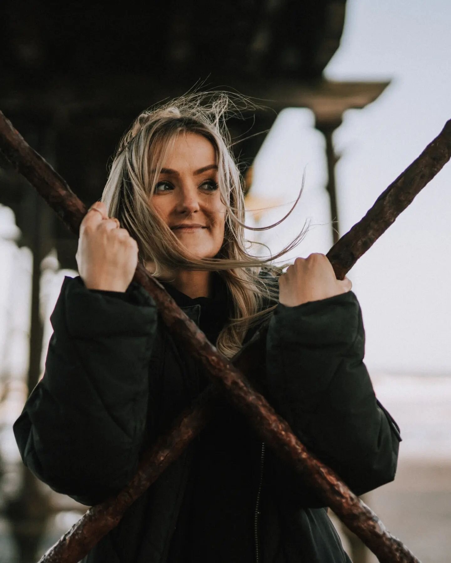 𝙷𝚘𝚕𝚕𝚢 𝚃𝚑𝚘𝚖𝚜𝚘𝚗 // 

Holly is an 𝗘𝗣𝗜𝗖 brand copywriter 🔥 

We had a fun afternoon down at the beach shooting some new content for her website!

Link in comments 🙌

#commercialphotographer #lifestylephotographer #brandphotographer #sto
