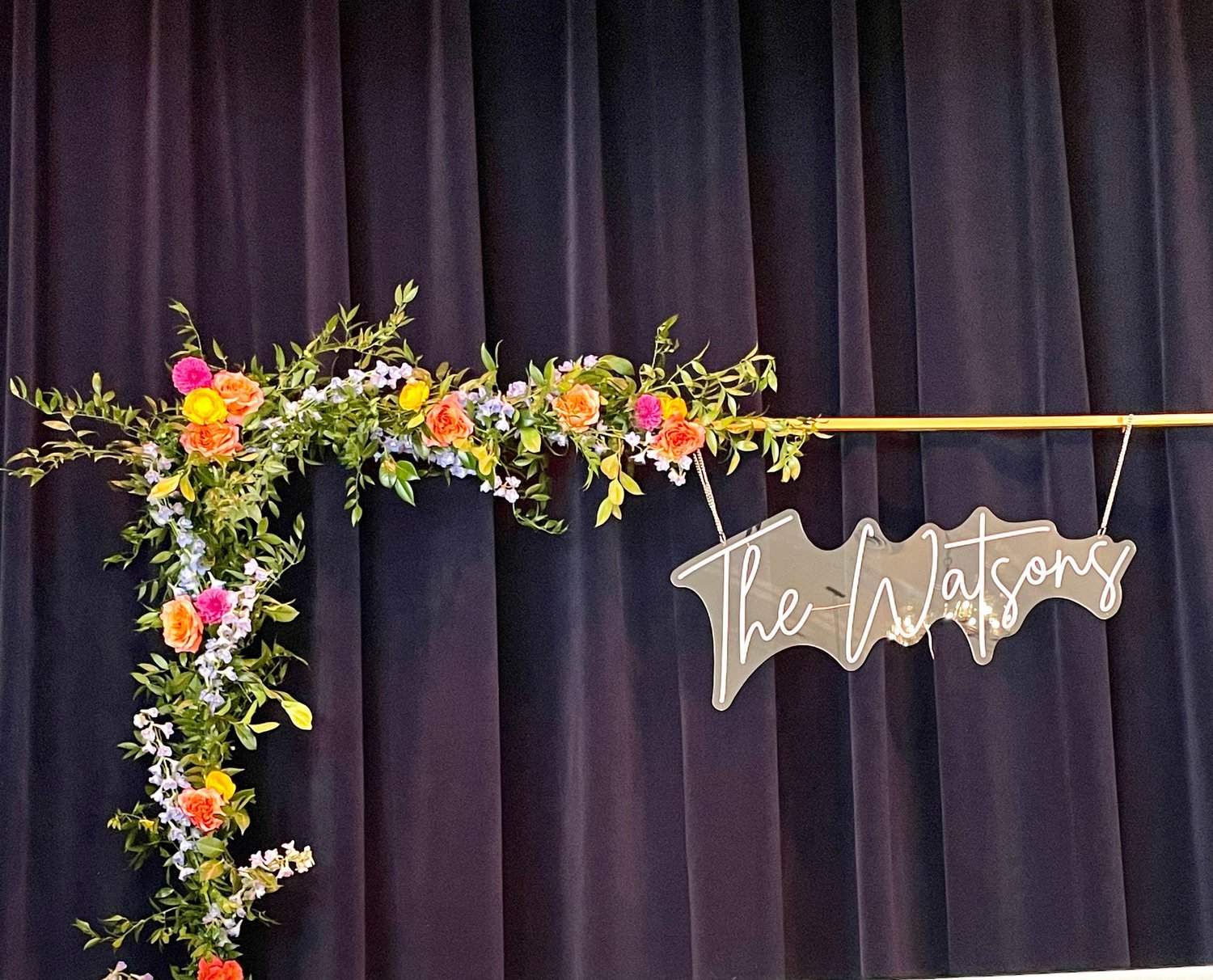 wedding+sign+flowers.jpg