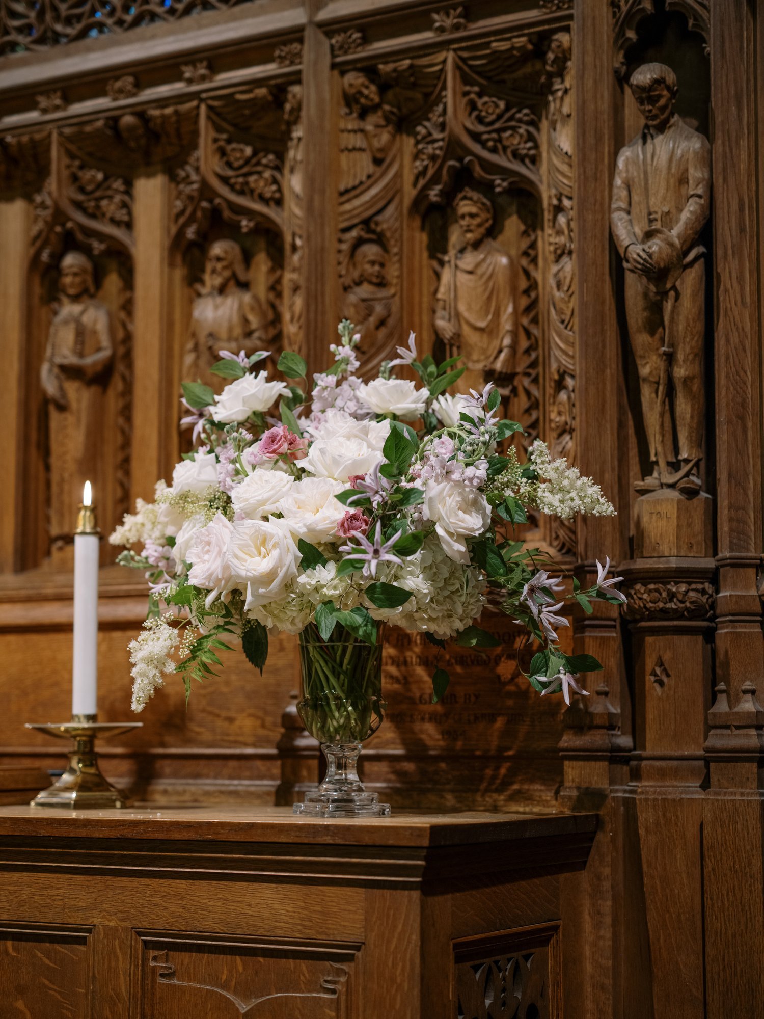 wedding+ceremony+church+arrangement+in+evanston+.jpg