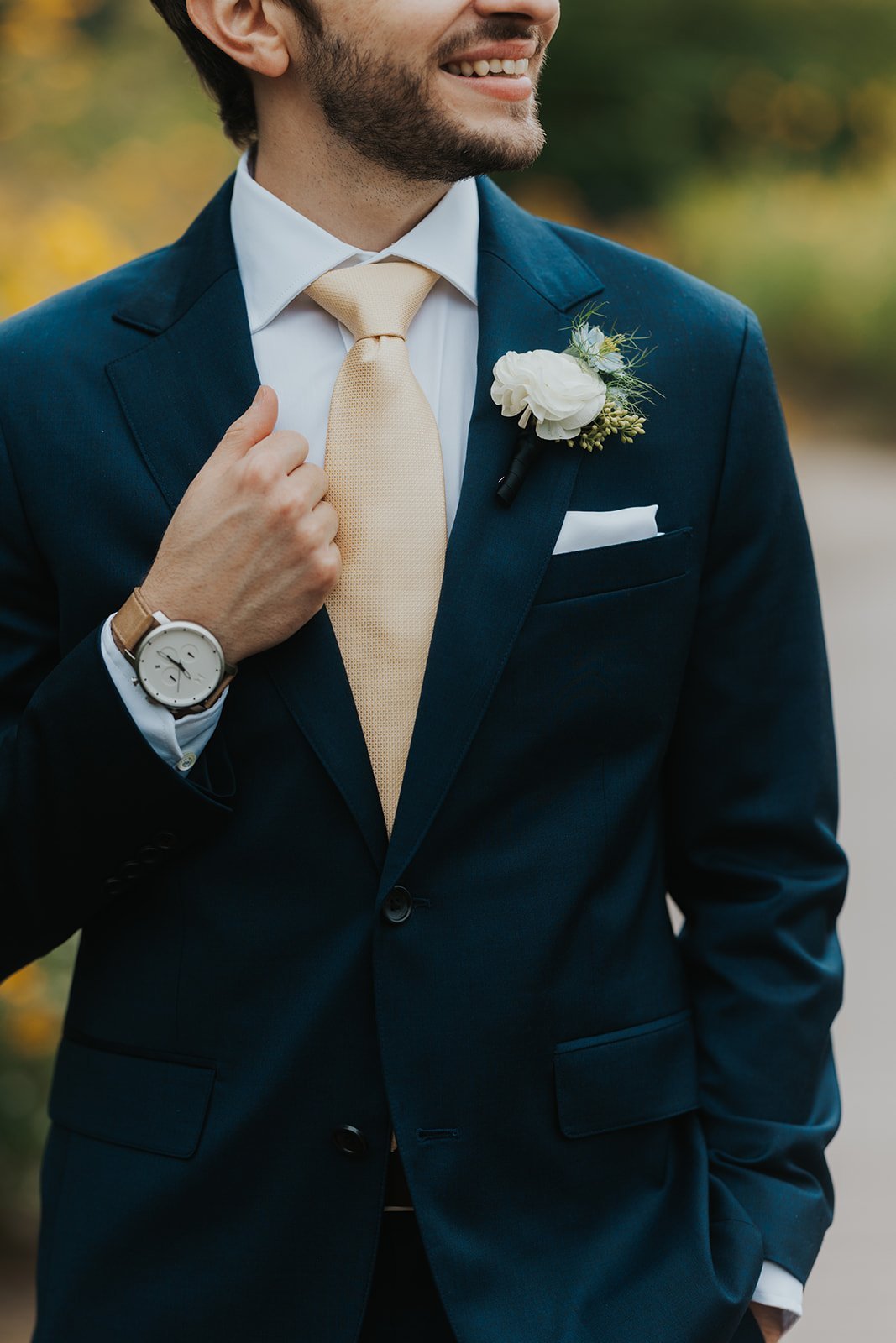 wedding+boutonnière+white.jpg