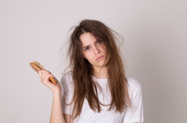 Gente se vocês como eu, sofre com frizz no cabelo. Vou indicar a