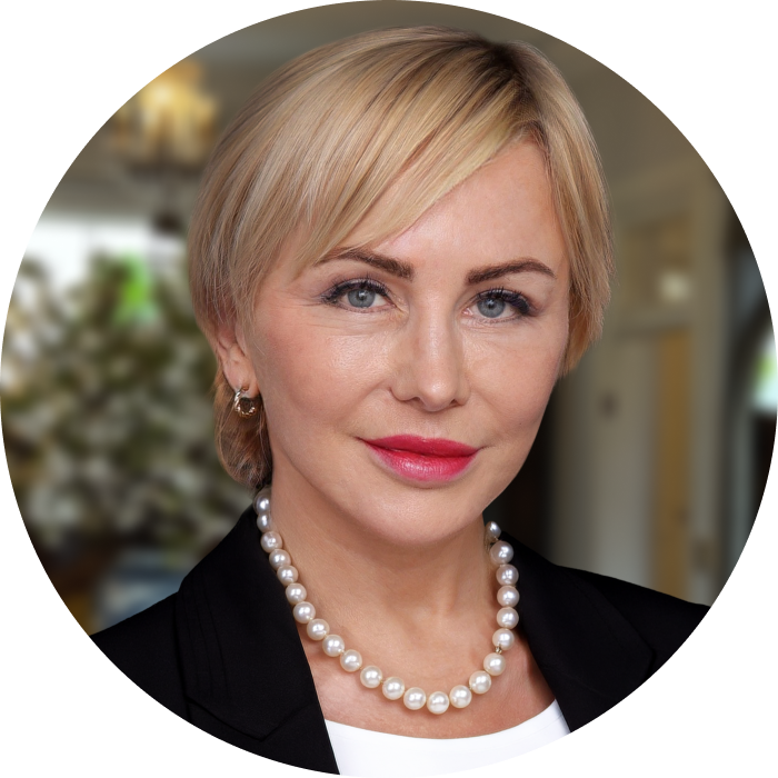 Portrait of Dr Isolde, plastic surgeon and cosmetic doctor who collaborates with The Manor Clinic in Brisbane on advanced aesthetic treatments.
