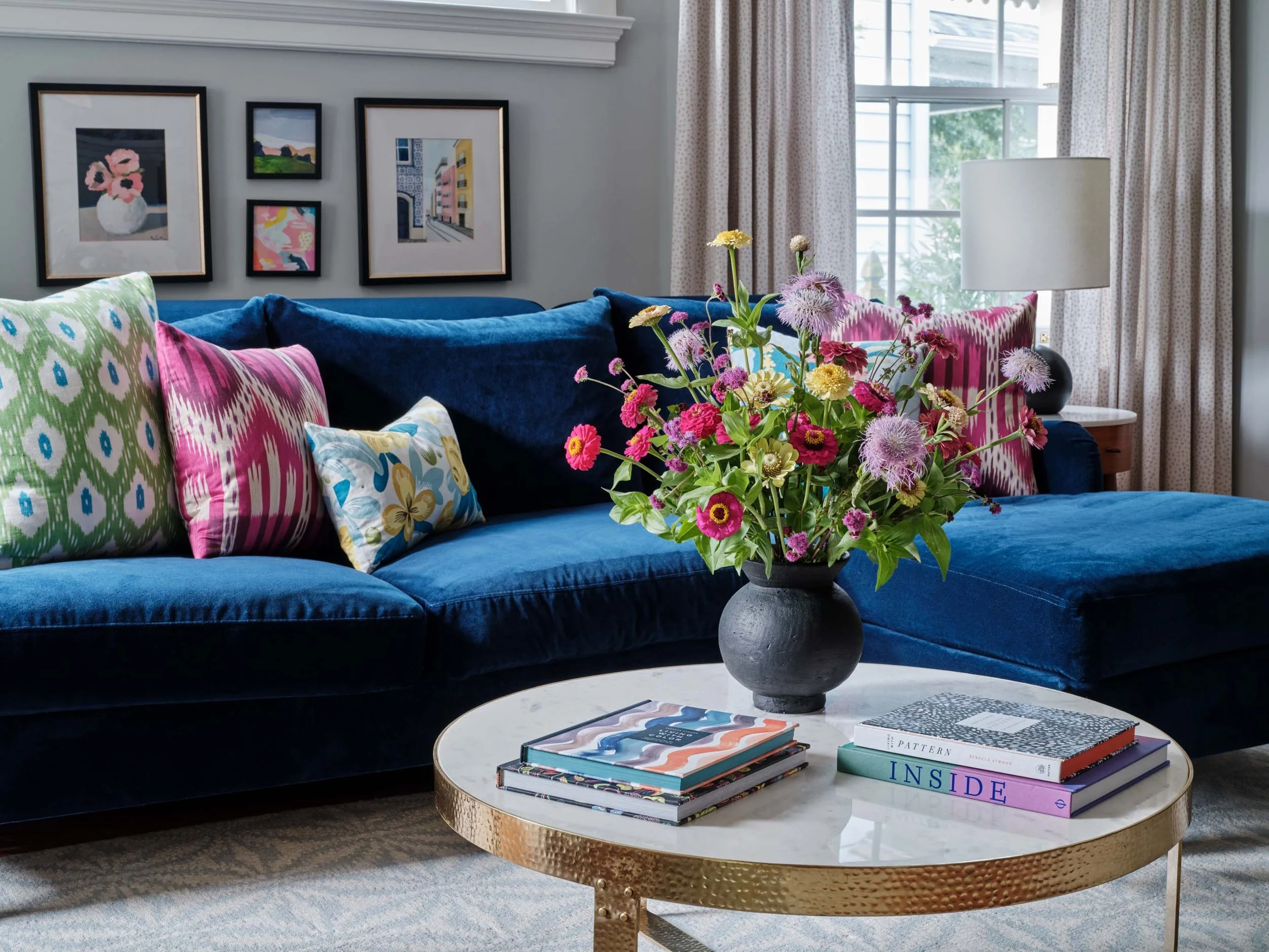 OAKWOOD I LIVING ROOM