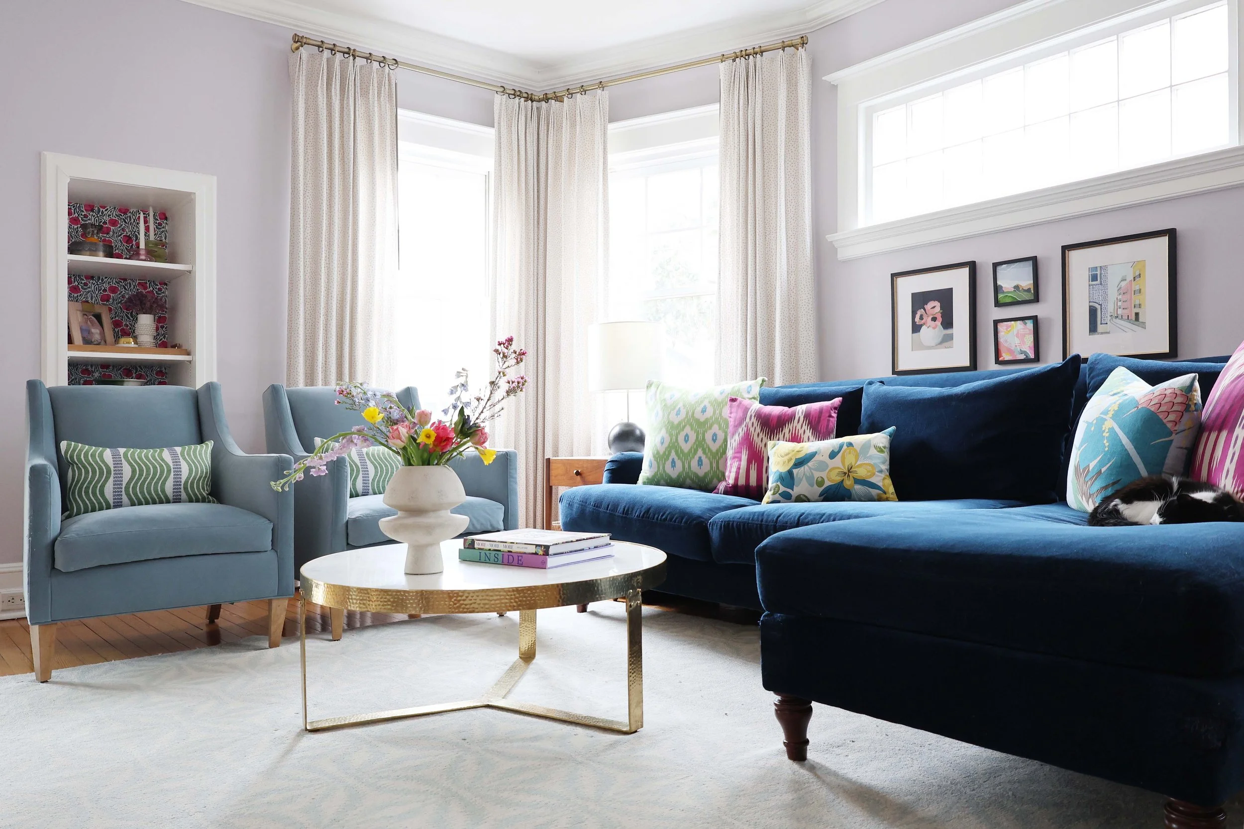 OAKWOOD I LIVING ROOM