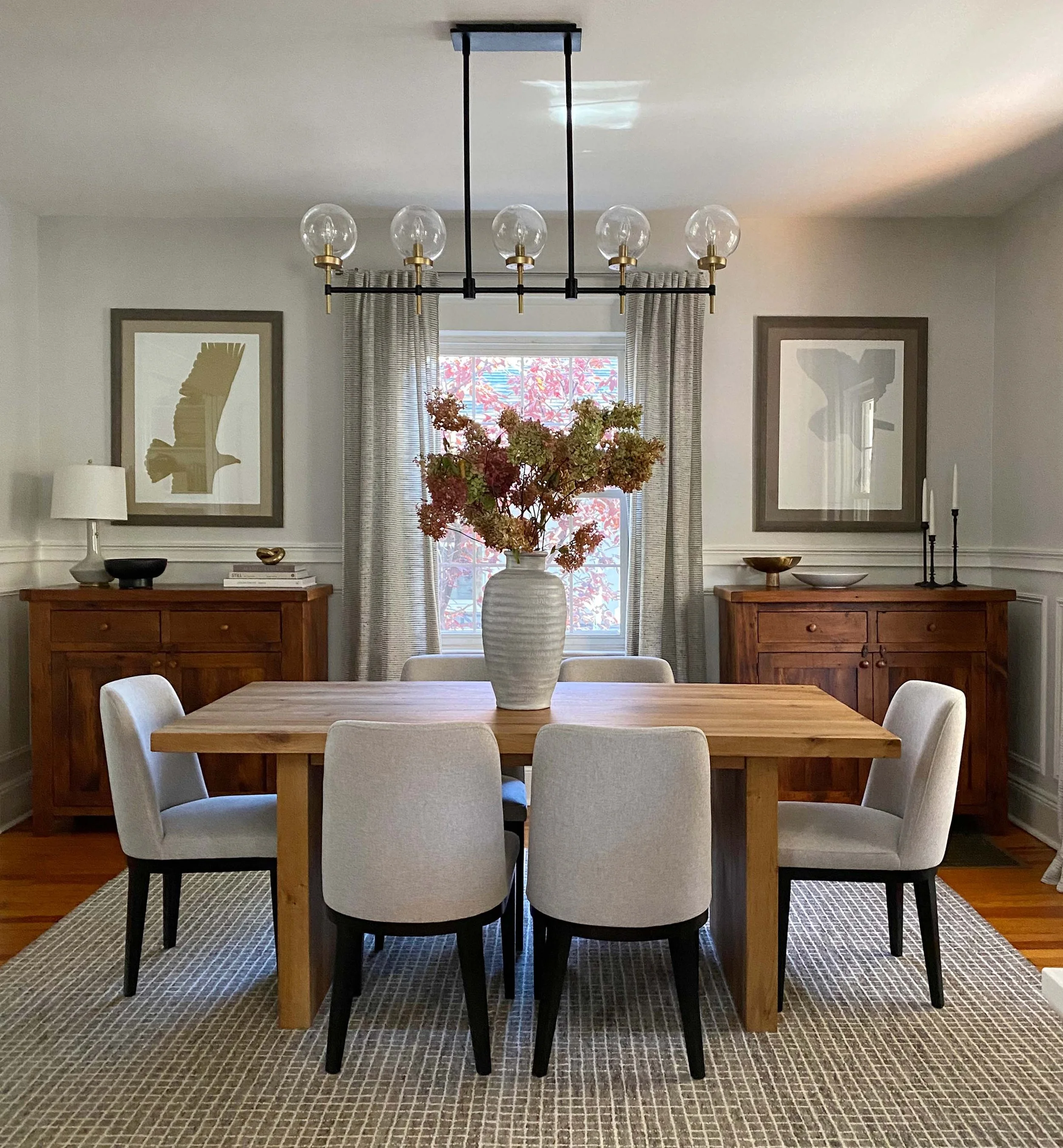 OAKWOOD II DINING ROOM