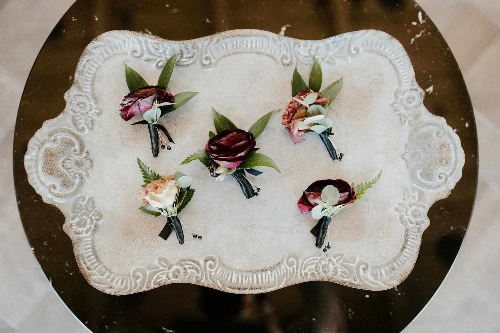 Burgundy roses blush rose boutonniere image name: wedding-florist-boise-190