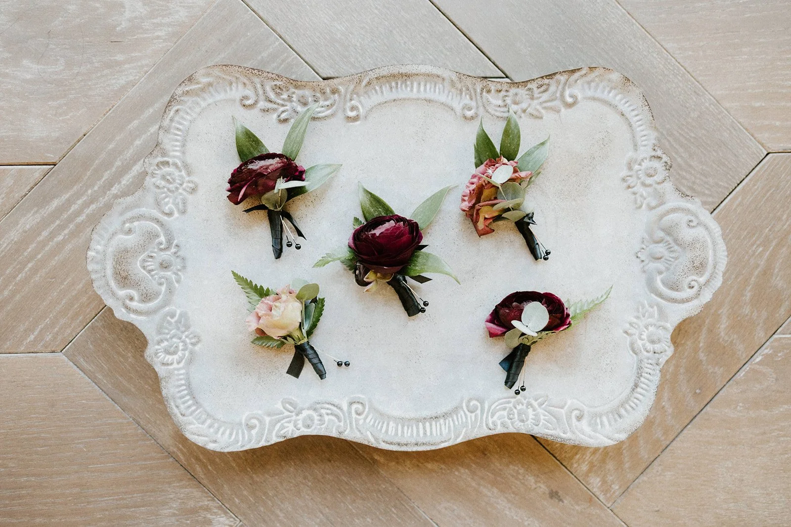 Burgundy roses blush rose boutonniere image name: wedding-florist-boise-191