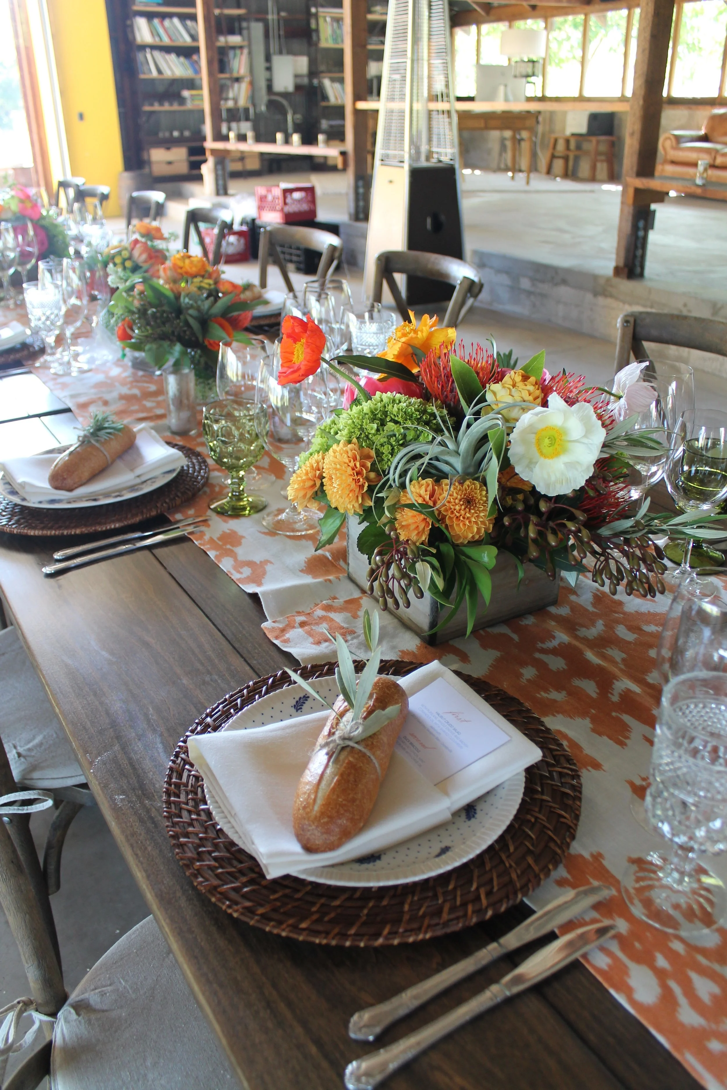 bread with rosemary placesetting bright centerpiece sun valley ranch