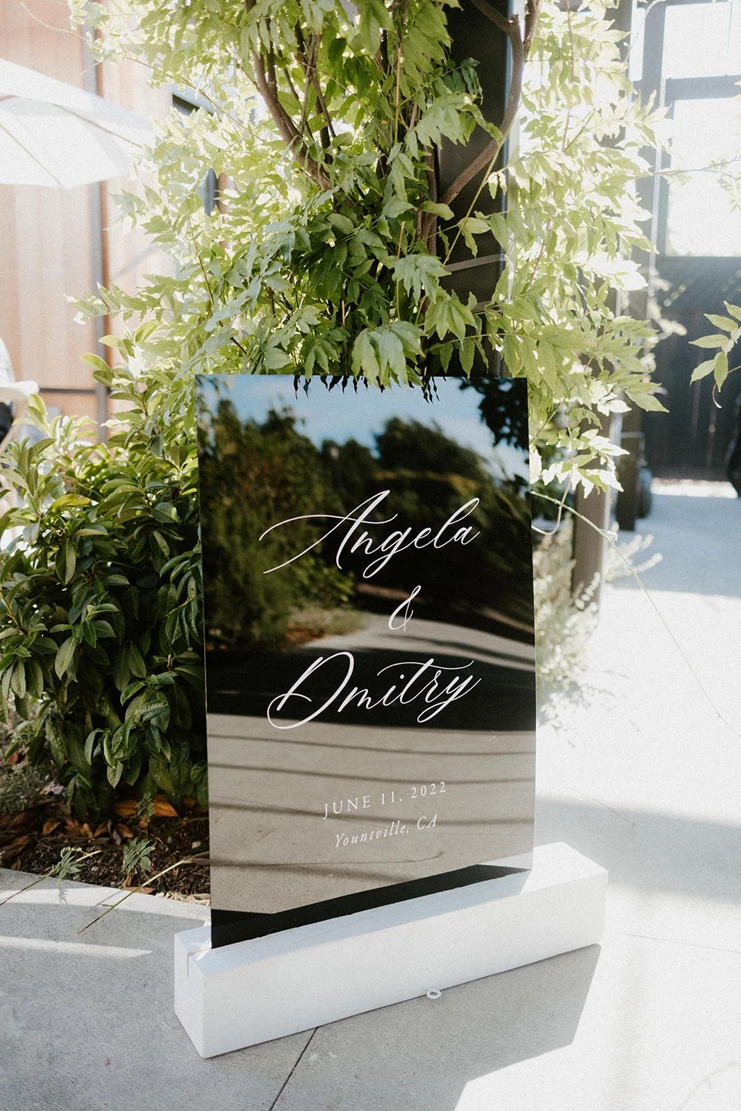 Acrylic wedding sign indoor reception Boise, ID image name: wedding-florist-boise-209