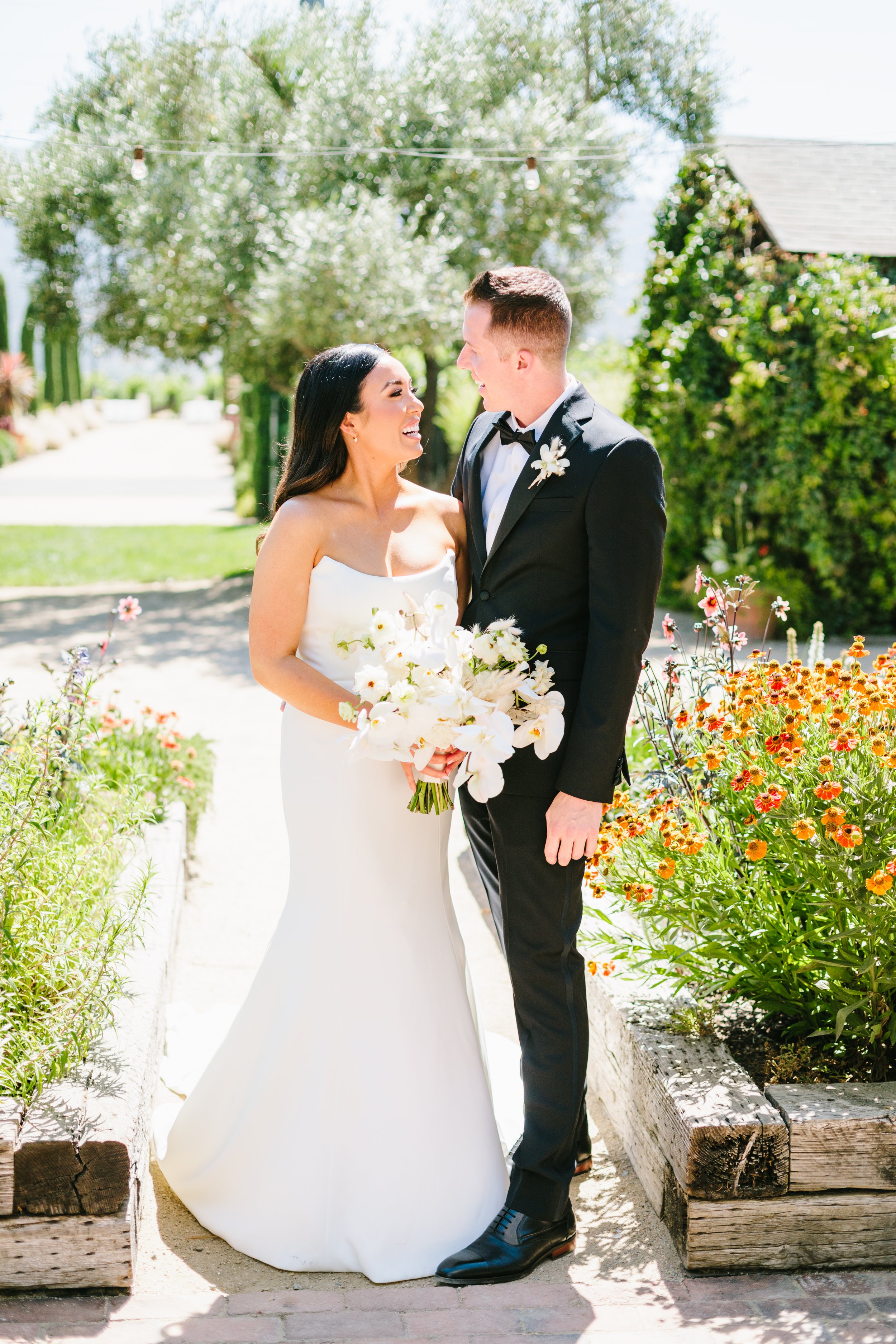 Couple stands together at San Francisco wedding. Image name: wedding-florist-boise-155