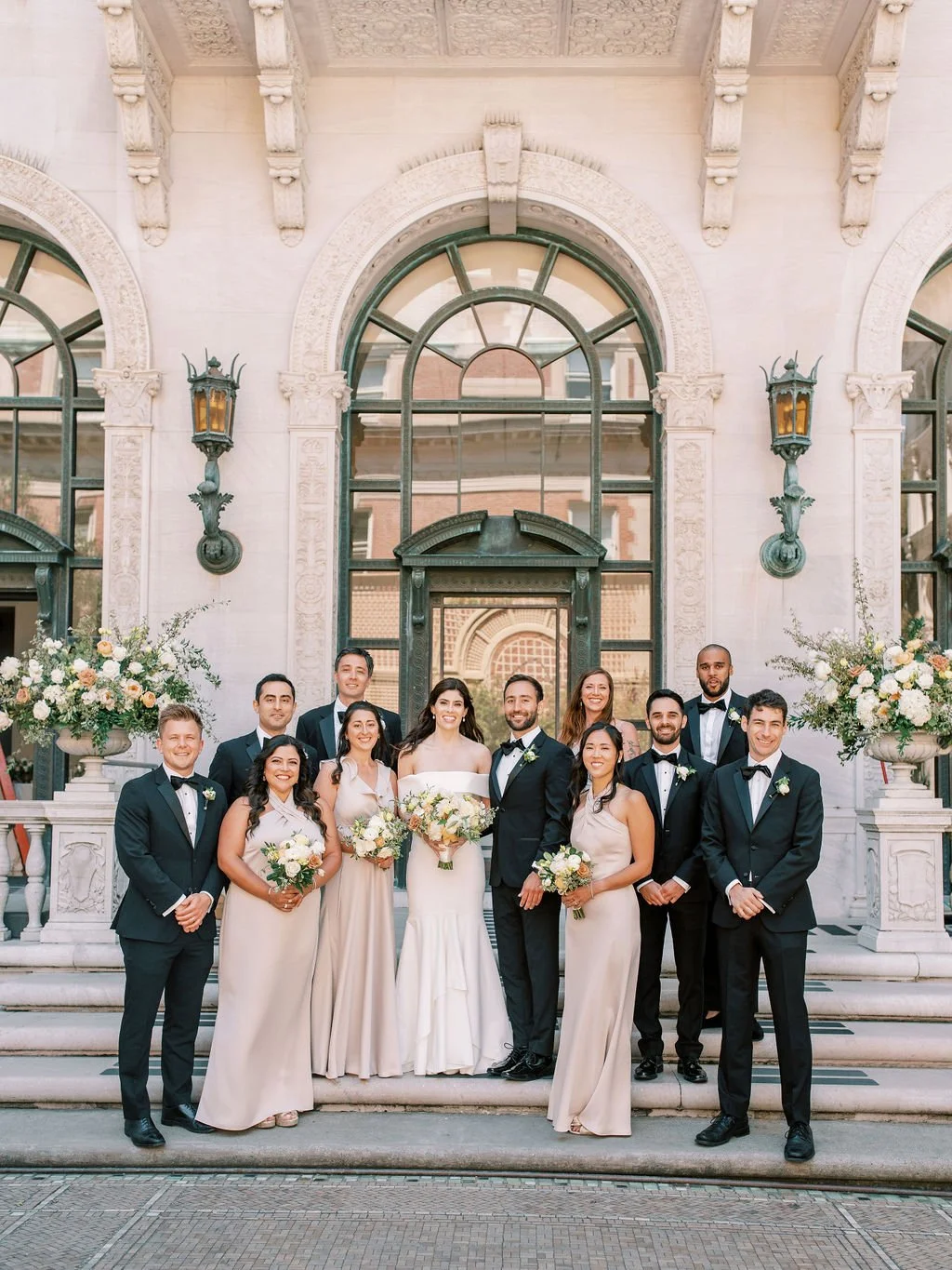 Bridal party stand together at San Francisco CA wedding. Image name: wedding-florist-132