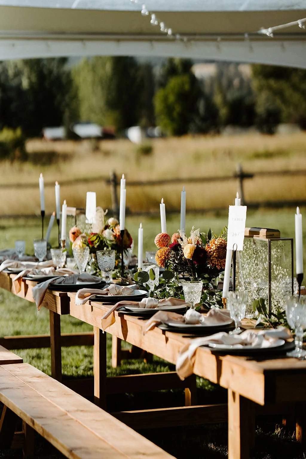 rustic wedding table fall flowers greenery  image name: wedding-florist-boise-859