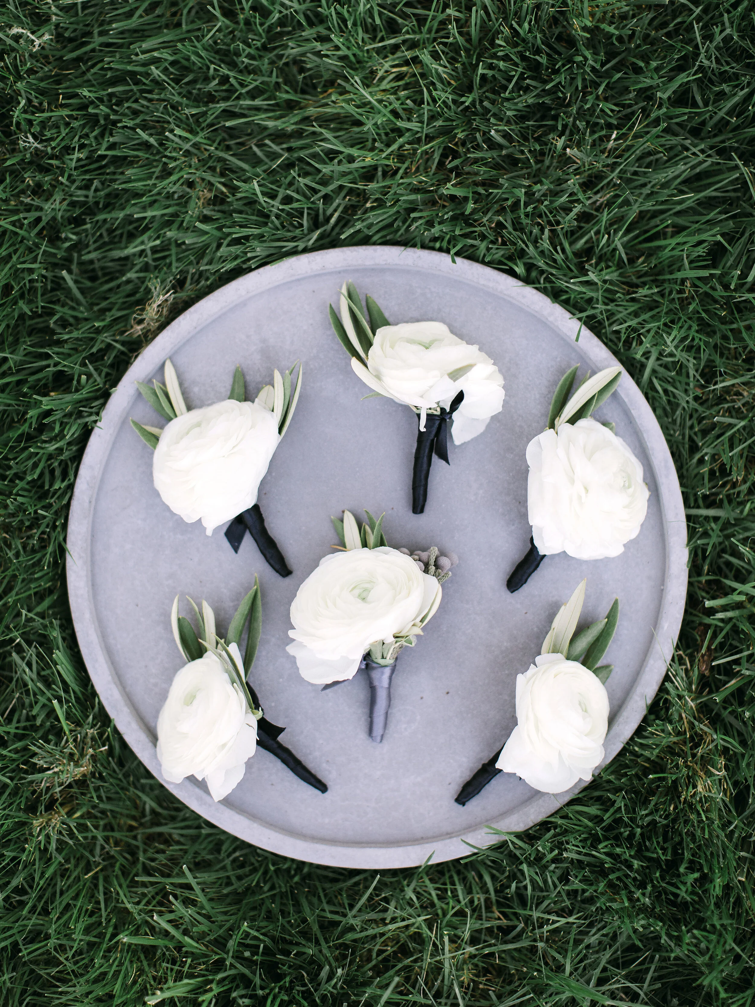 White rose boutonnière for a Sonoma County wedding image name: wedding-florist-boise-753