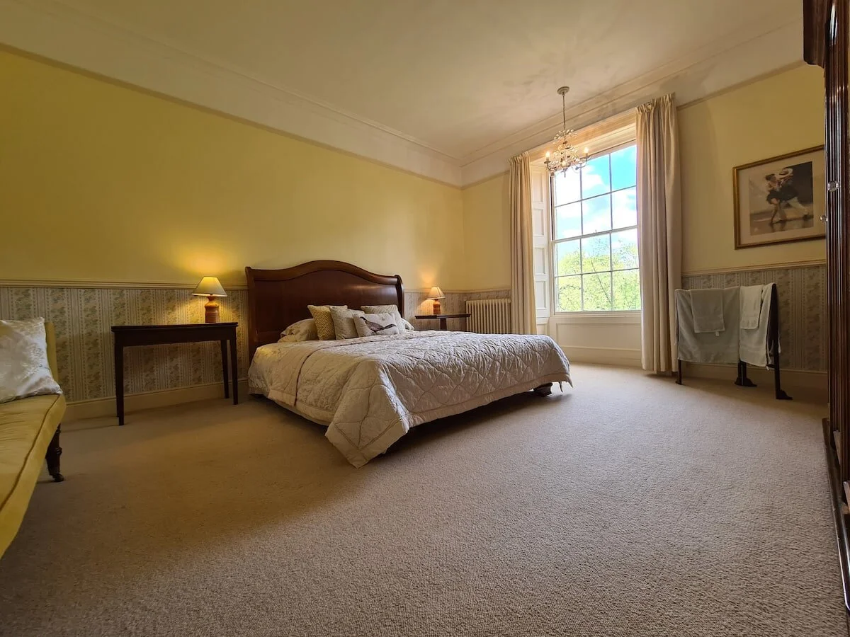 Yellow room 1.jpeg