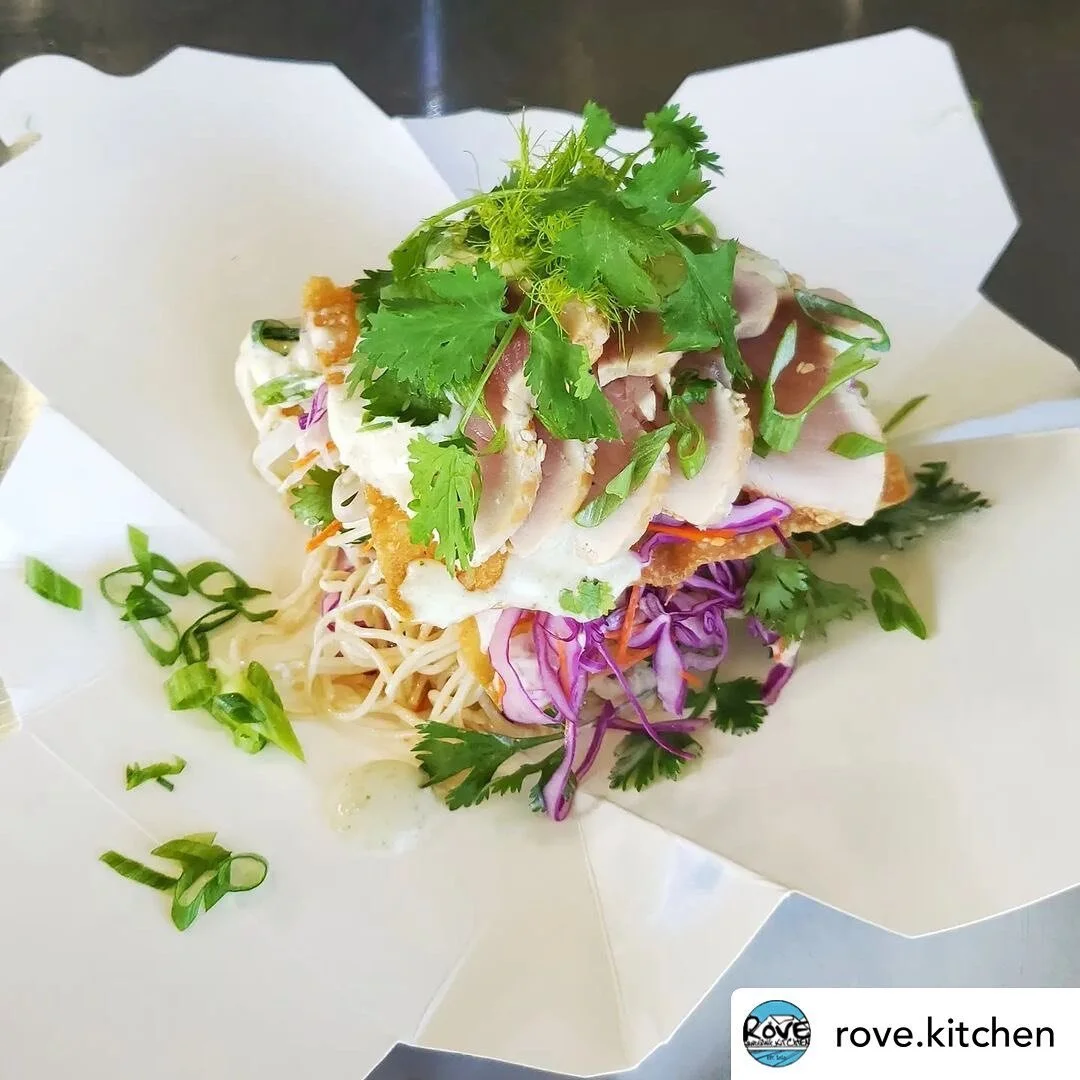 Posted @withregram &bull; @rove.kitchen Sesame Crusted Tuna Noodle Salad. 
Available until Sept 21. Get it before it's gone. Check out the Fall menu on our website rovkitchen.ca. link available in description
.
.
.
.
#comoxfoodtruck #comoxmarina #fal