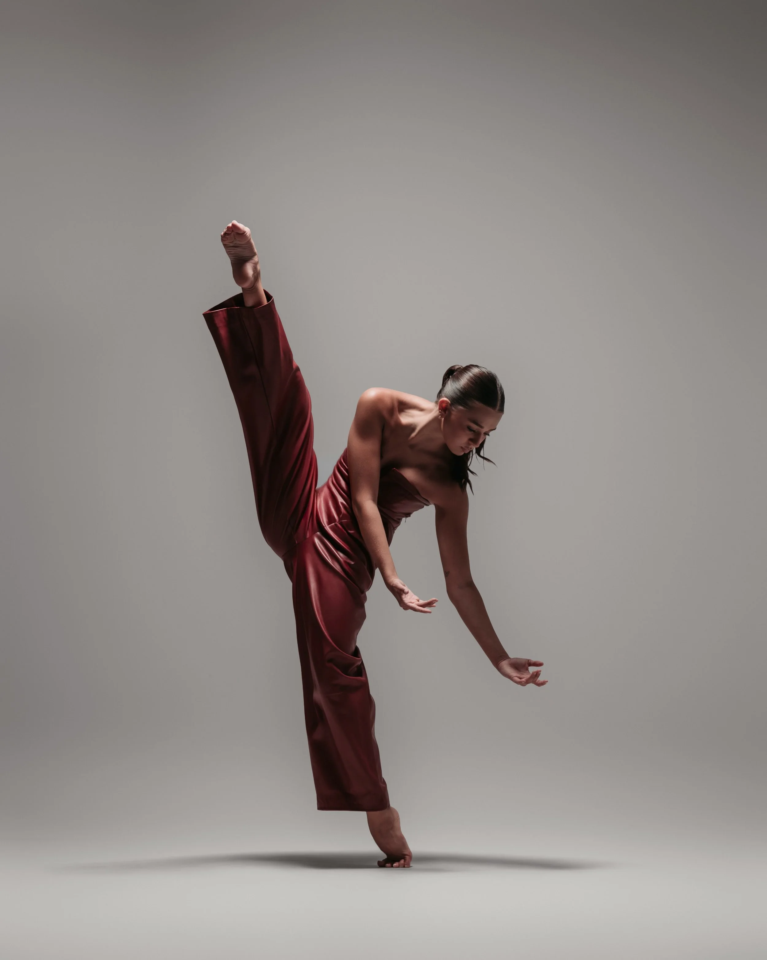 🔻◾️ @laurenrahimizadeh 
&bull;
&bull;
&bull;
#dance #dancer #dancephotography #dancephotoshoot