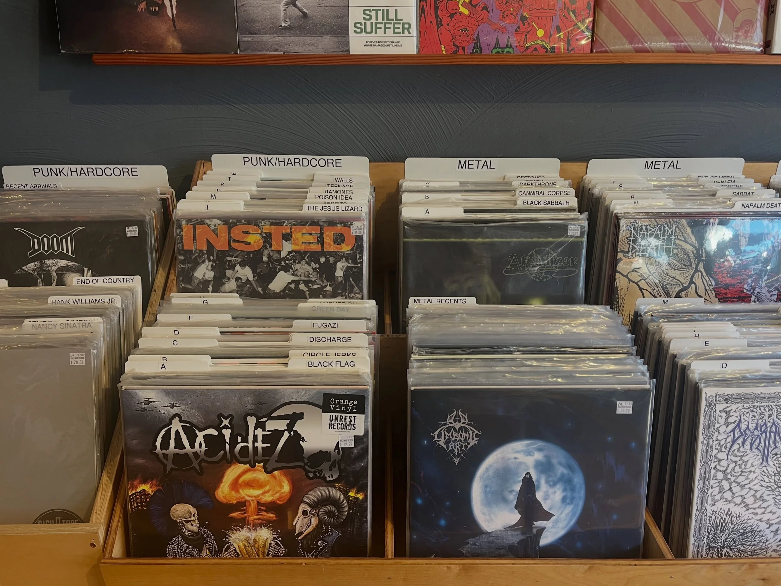 Tons of excellent second hand Black Metal / Punk &amp; Hardcore just hit the racks. More where it came from come see us! Buying and selling records 11am to 7pm daily at 1230 Bay St ✌🏽