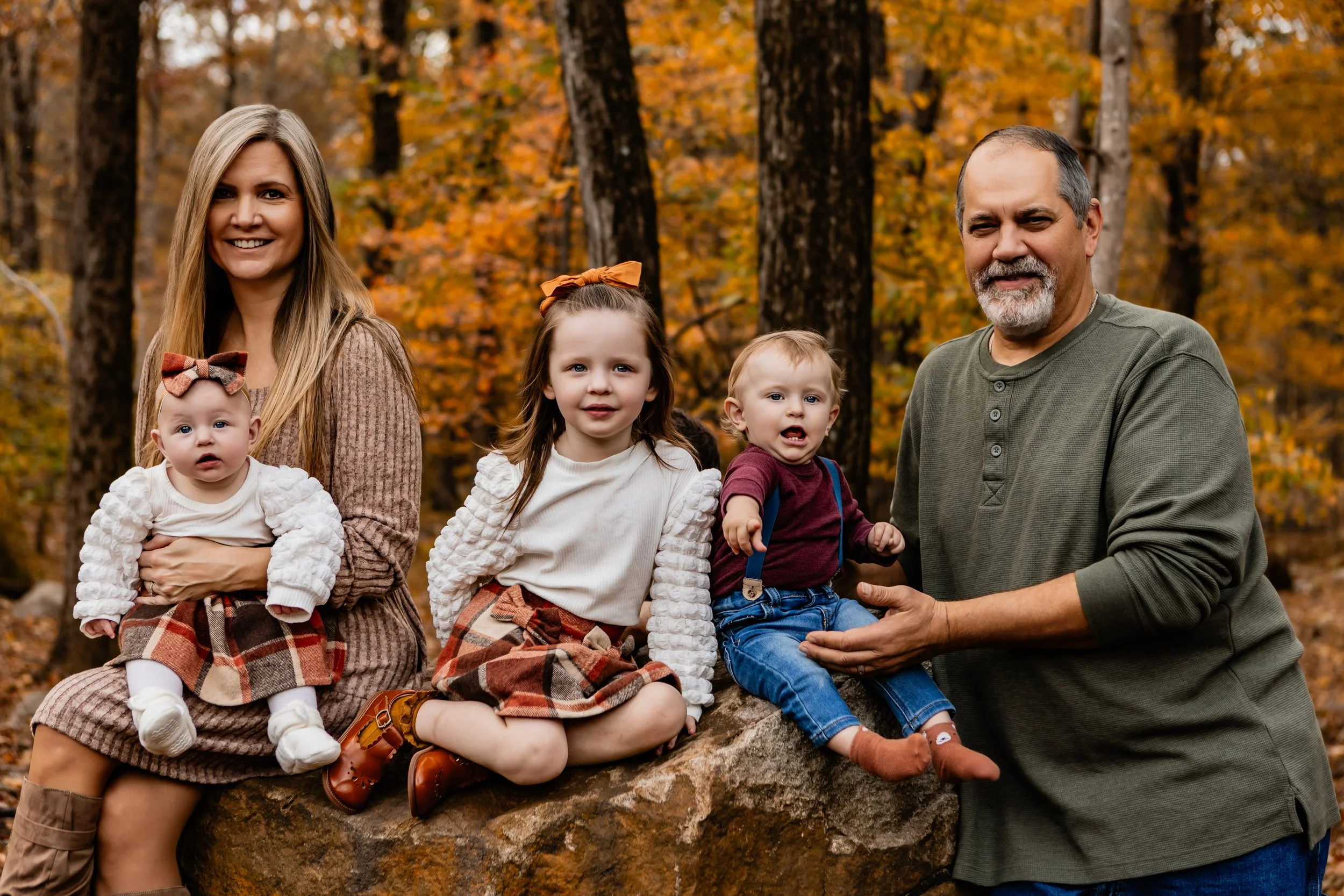 Spece-family-fall-october2025--6.JPG