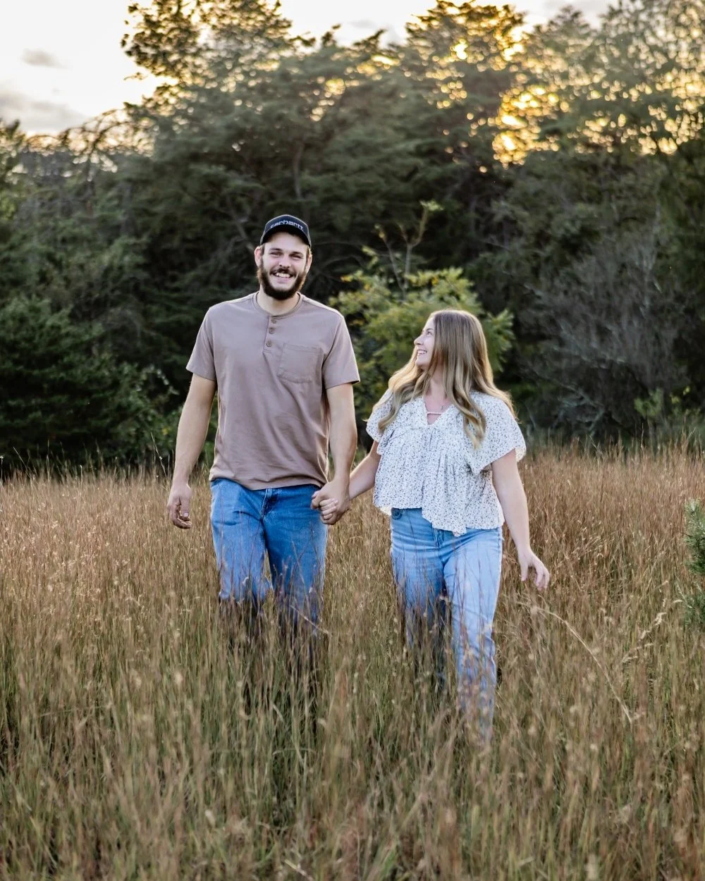 The sweetest couple 💗 I can't wait for their wedding next year 😍 
Take the time to just be in the moment together&mdash;run through the field, pull each other close for cozy snuggles, pick her up and spin her around like it&rsquo;s a scene straight