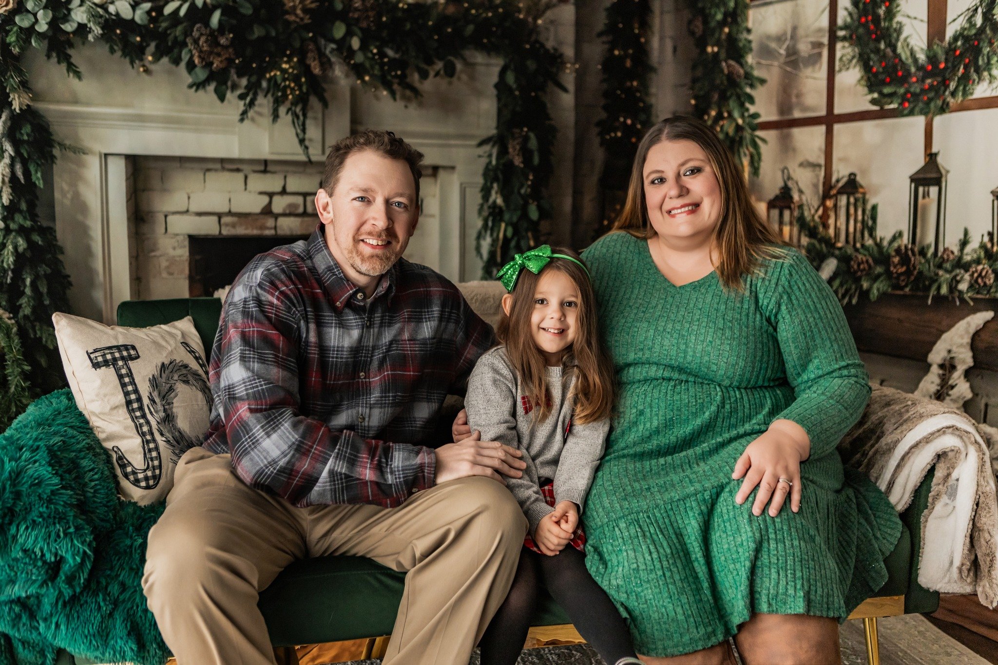 The Buehler's 🕯️✨
www.michalareberphotography.com