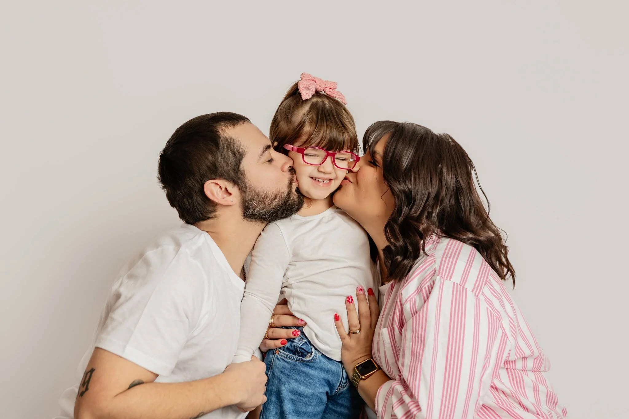 In love with how these family photos turned out , more to come 💗 

I am running these minis until March!
Www.michalareberphotography.com