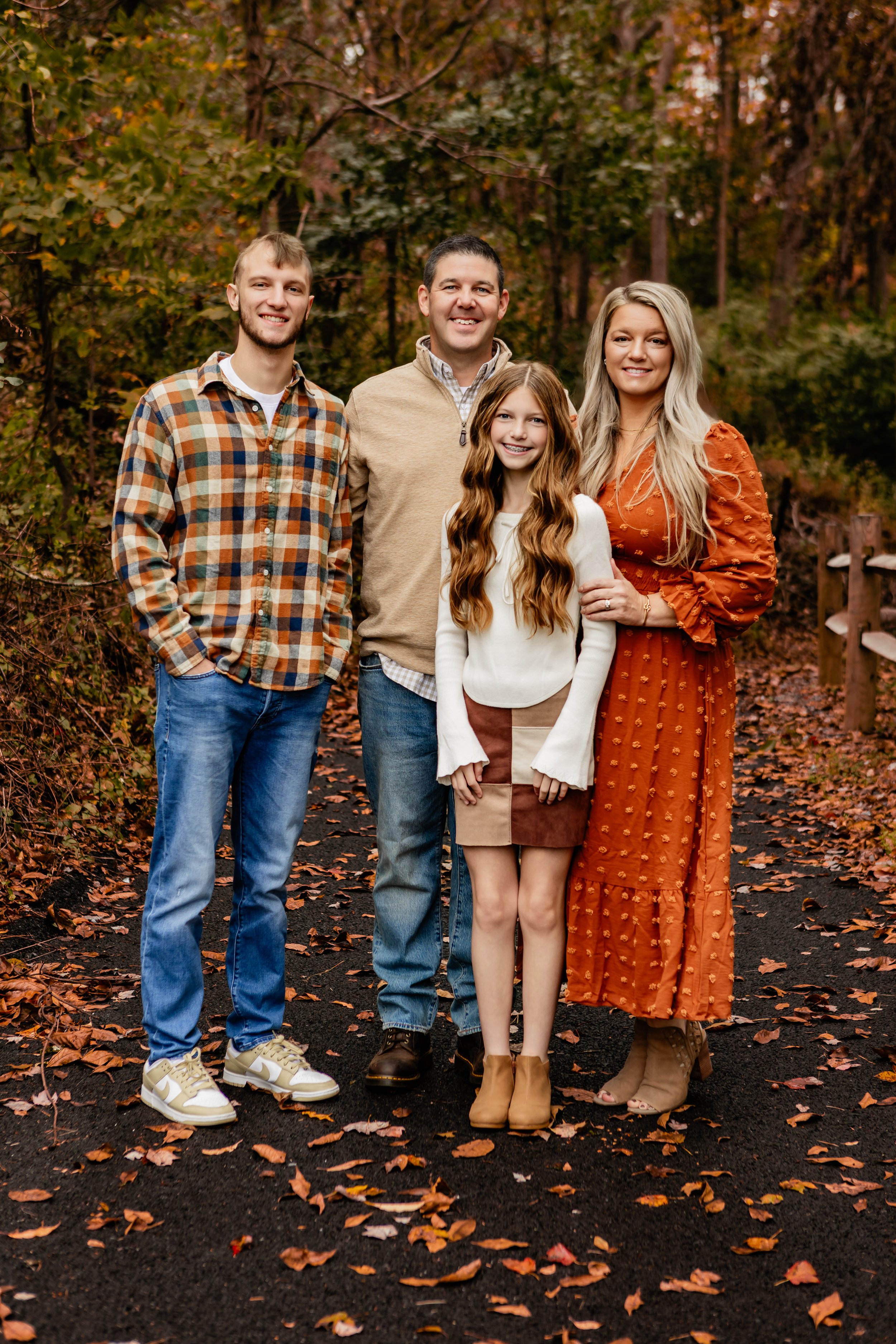 crampsie-family-october2025--39.JPG