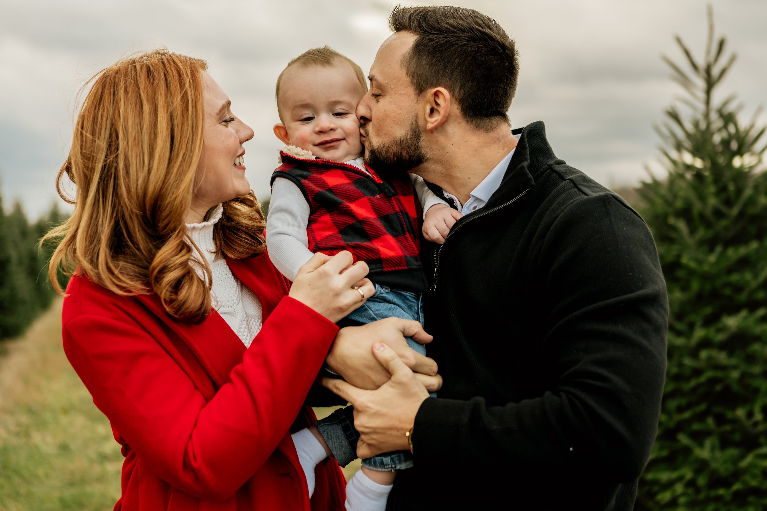 Sam-Family-Tree Farm 2024 (10 of 18).jpg