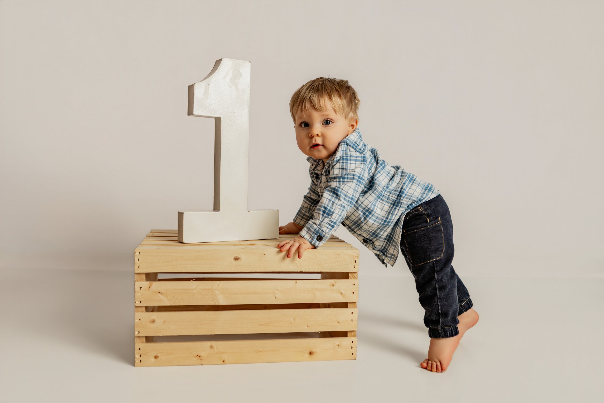 larsen-1stbirthday-february2026--3.JPG