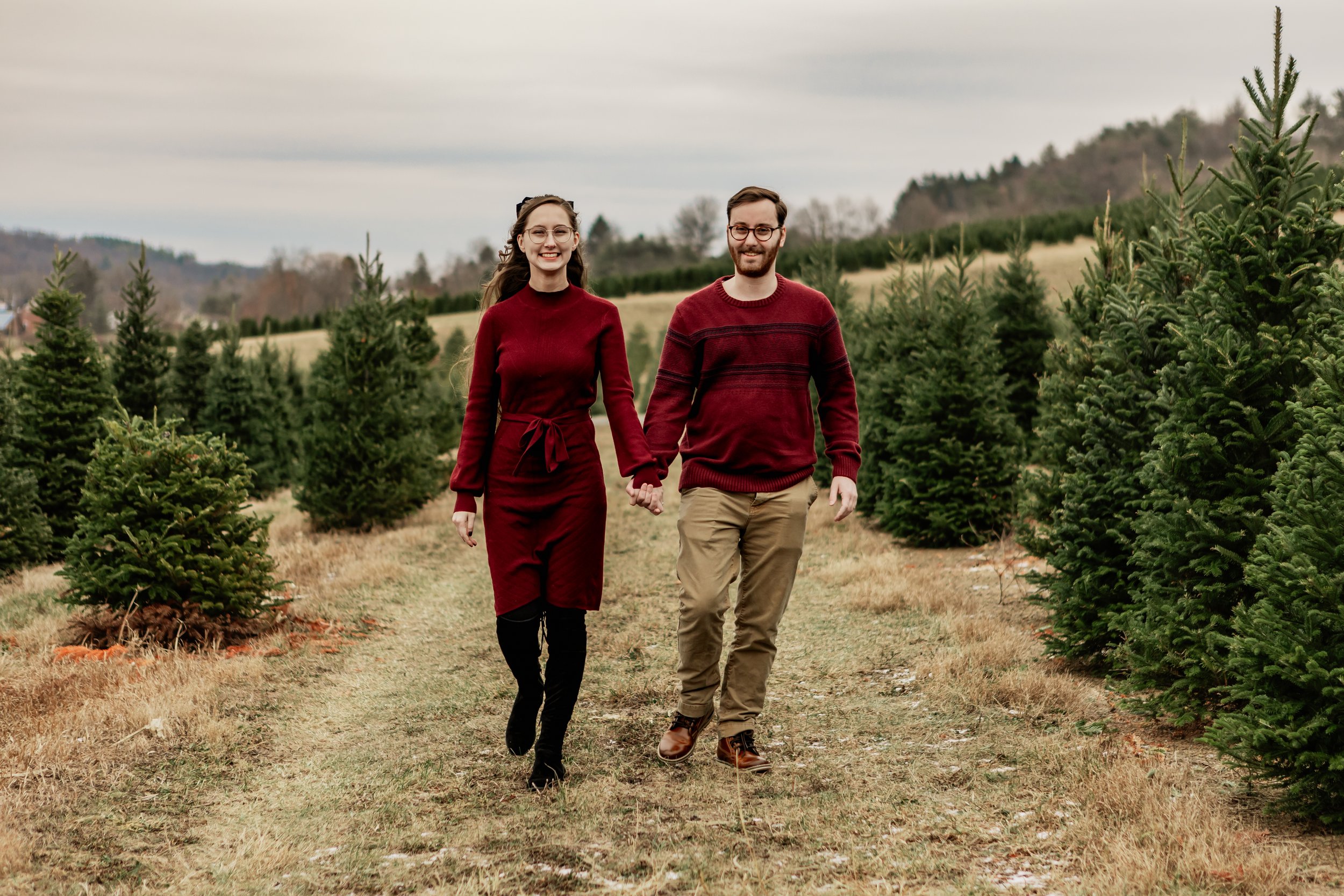 huhn-couple-tree farm 2024-3862.jpg