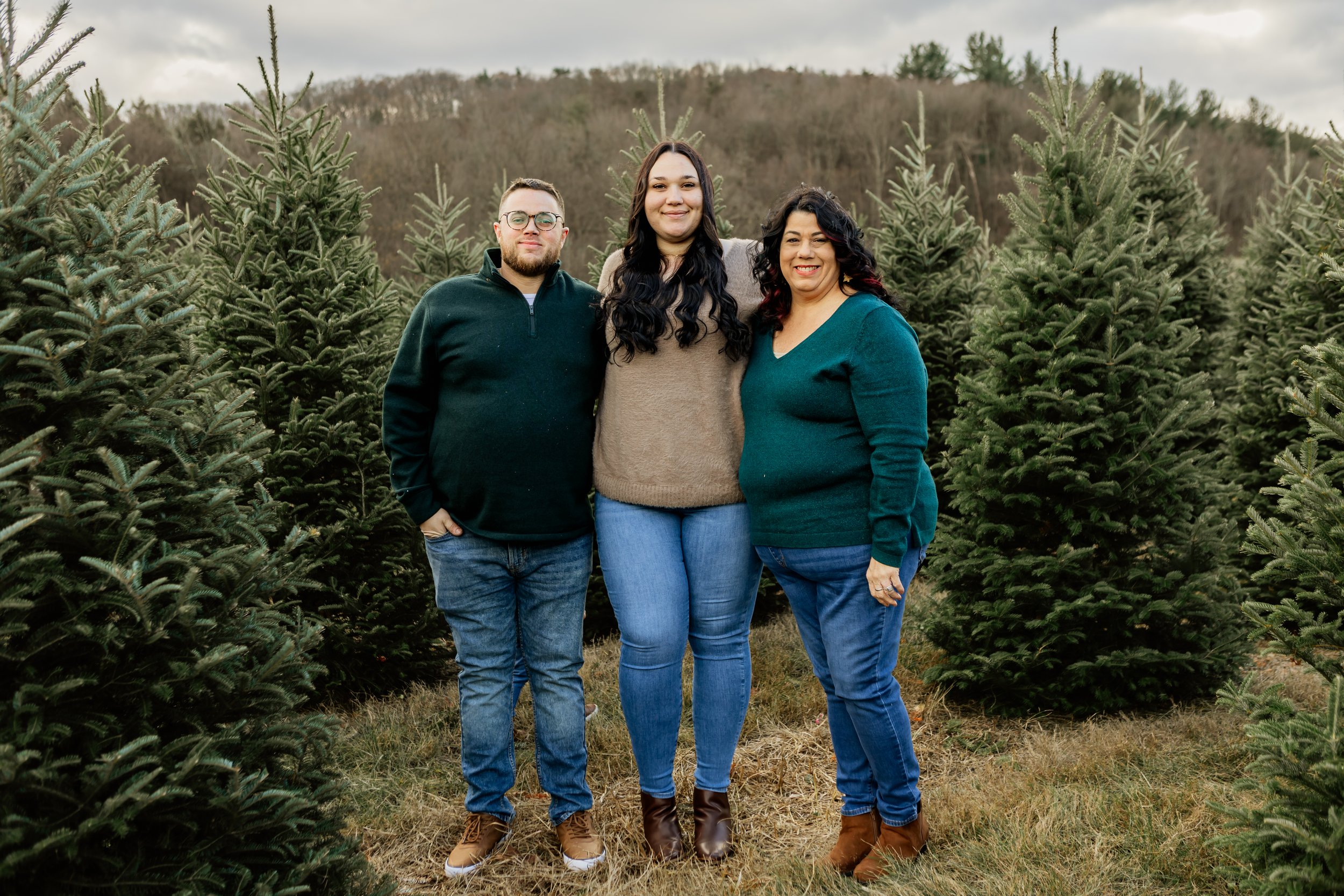 Gibble-Family-Tree Farm 2024 (13 of 18).jpg