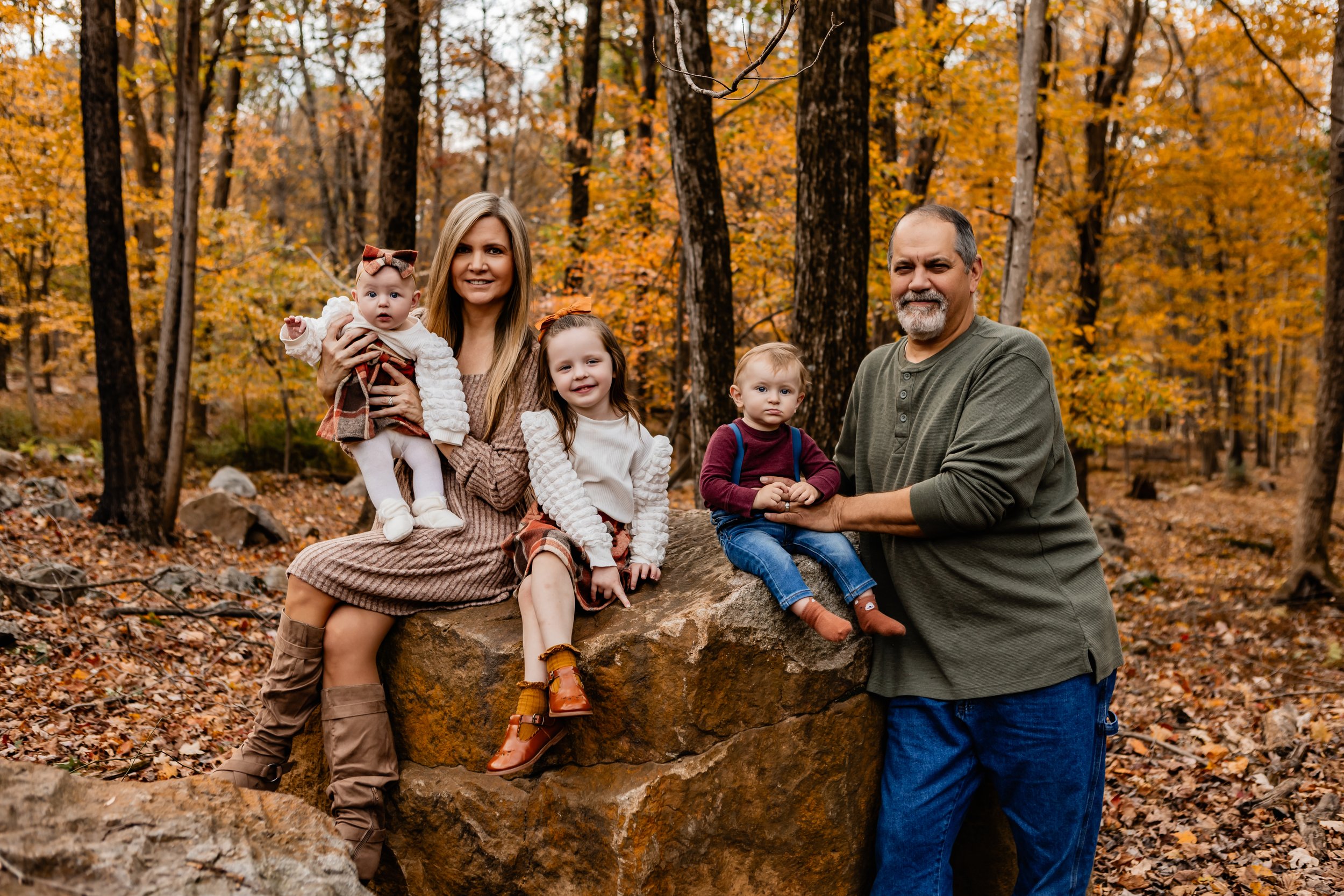 Spece-family-fall-october2025--7.JPG