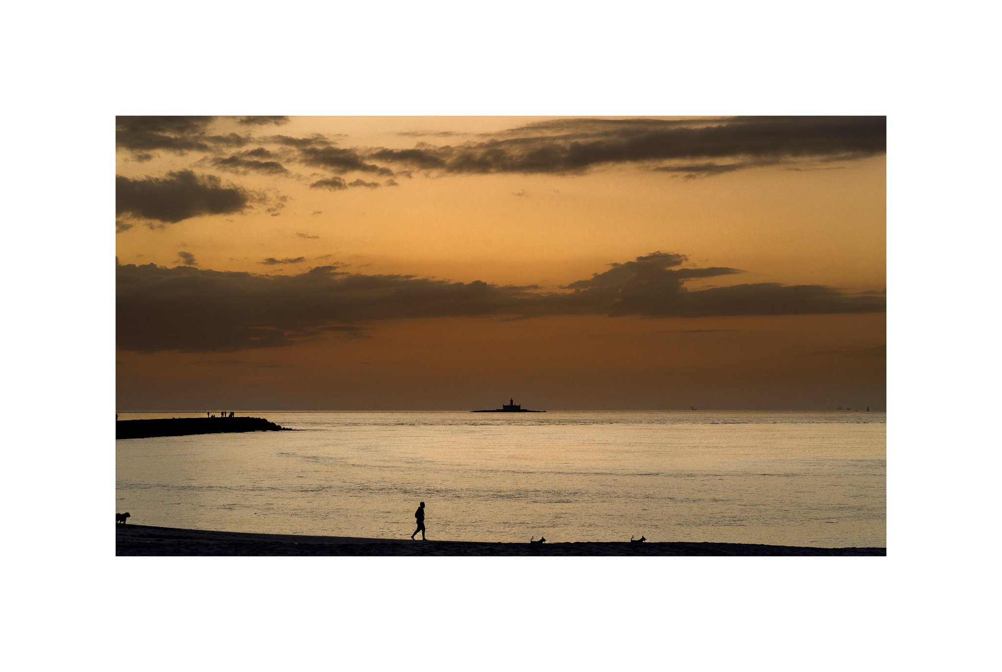 Costa da Caparica - (Cova do Vapor, Búgio 38 A) (30x45)
