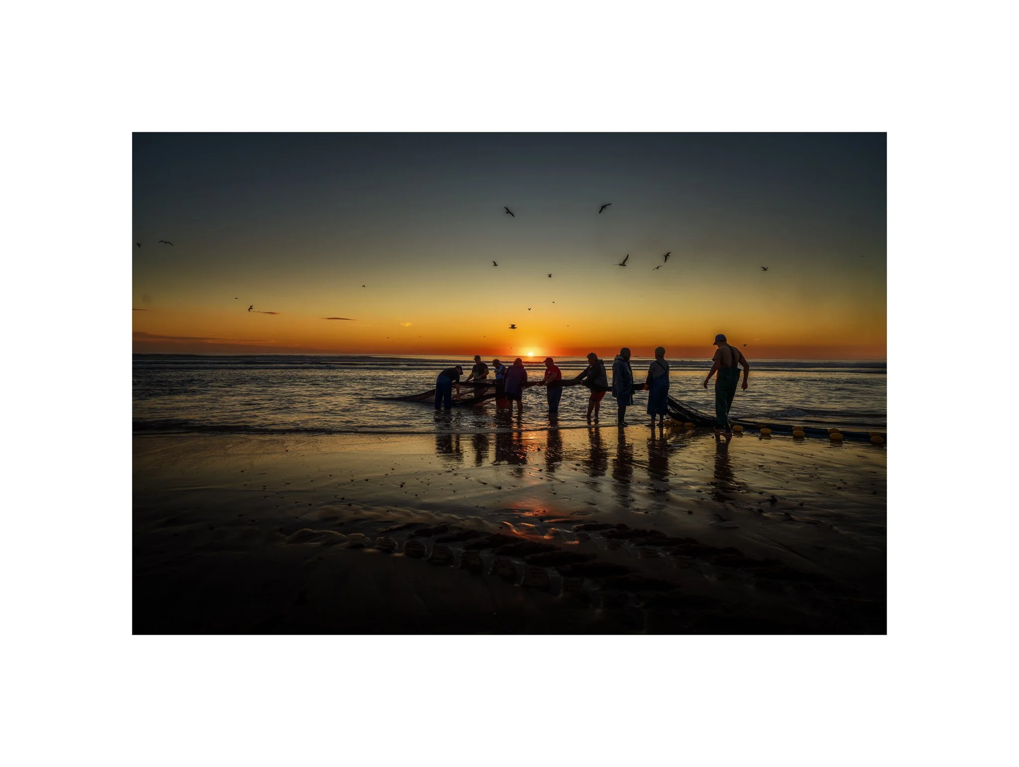 Costa da Caparica - (Arte Xávega, Puxar das Redes 16) (30x40)