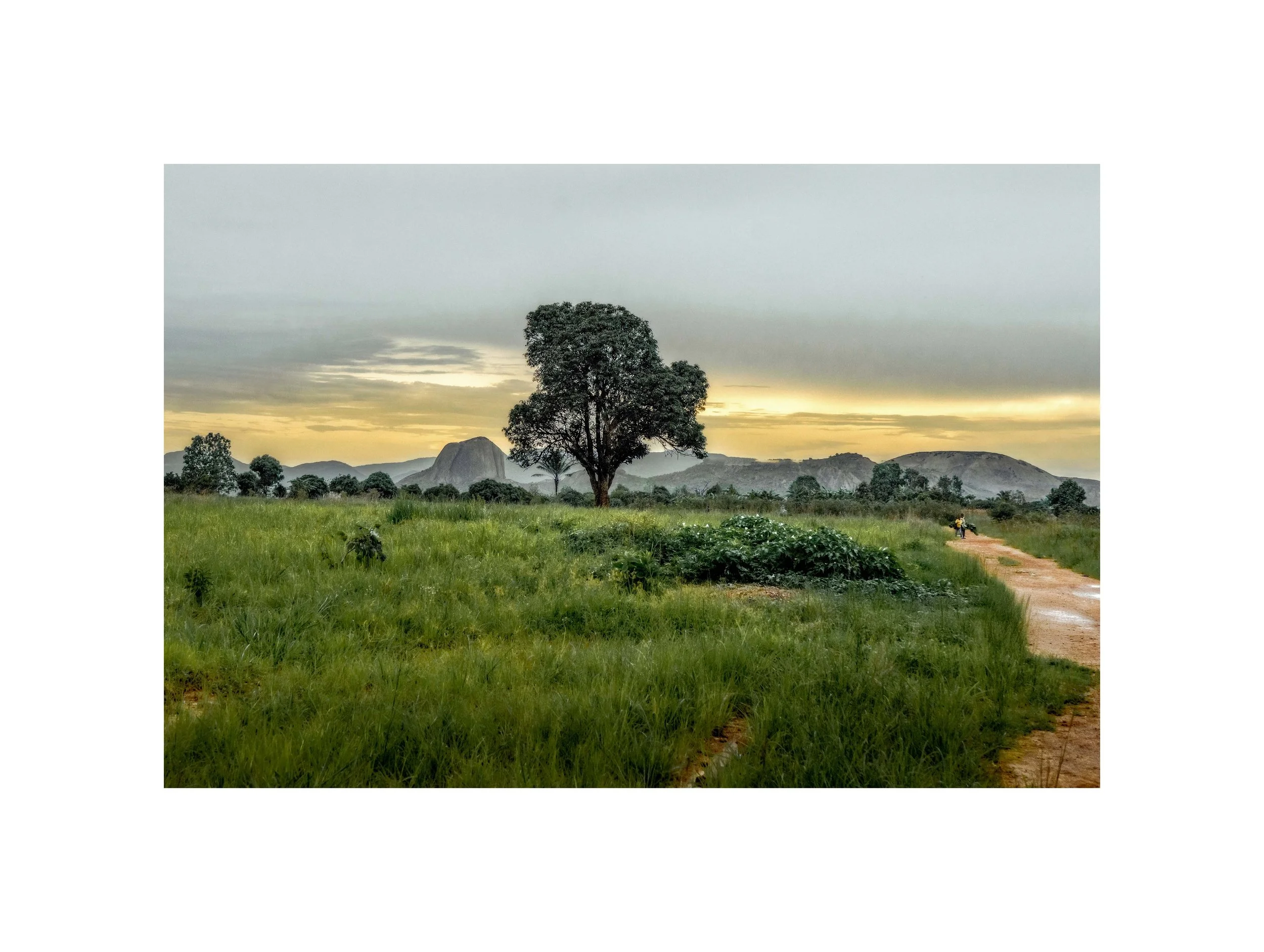 Angola - Ebo (Fim de Tarde 11) (30x40)