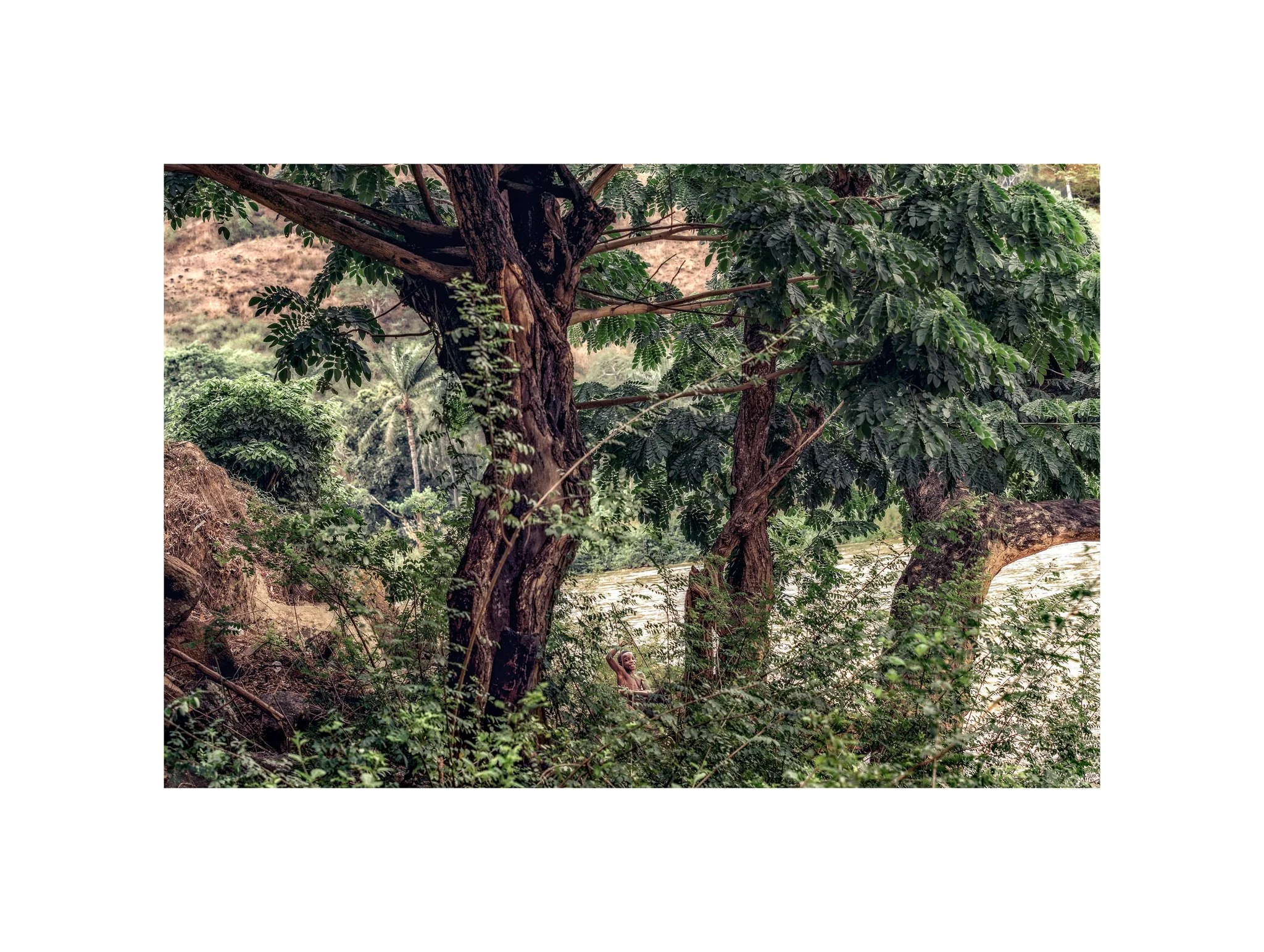 Angola - Cachoeiras (Menino do Rio 02 B) (30x40)