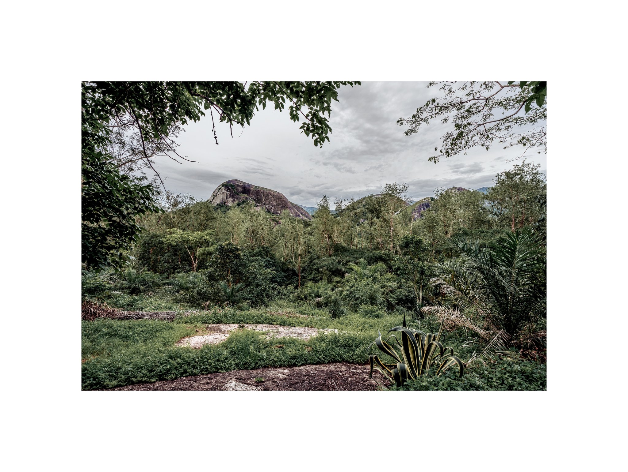 Angola - Conda (Pedras da Conda 16) (30x40)