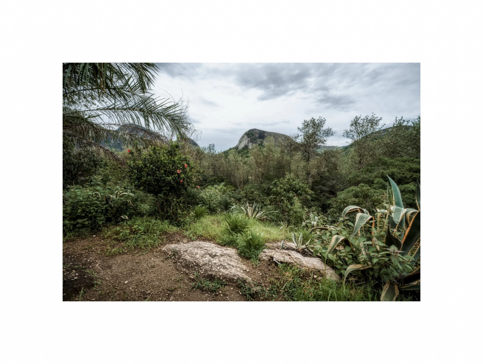 Angola - Conda (Pedras da Conda 1 32) (30x40)