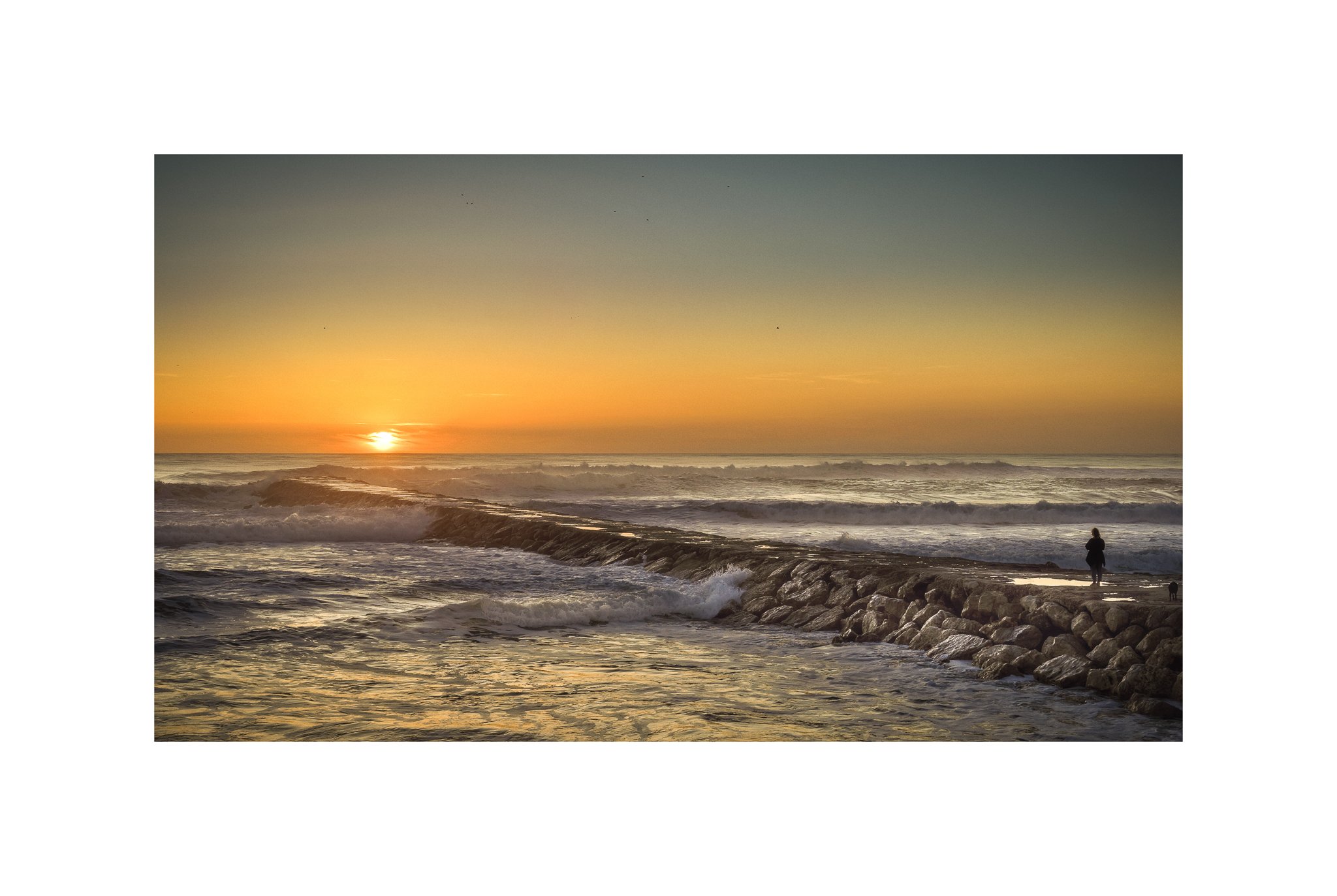 Costa da Caparica - (Pontão, Vêr o Pôr do Sol 25 A) (30x45)