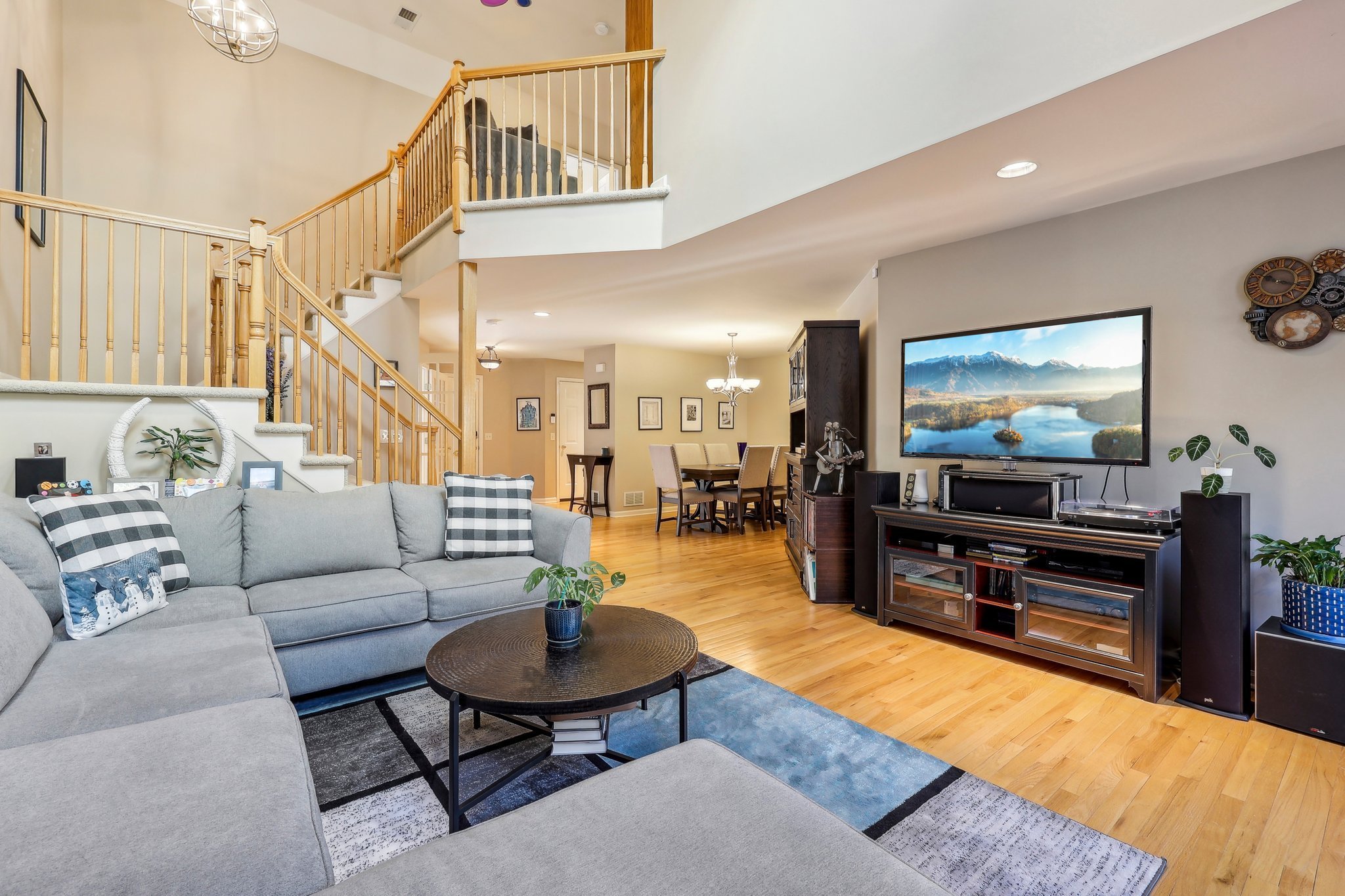 7-web-or-mls-Aynsley+Ct-007.jpg