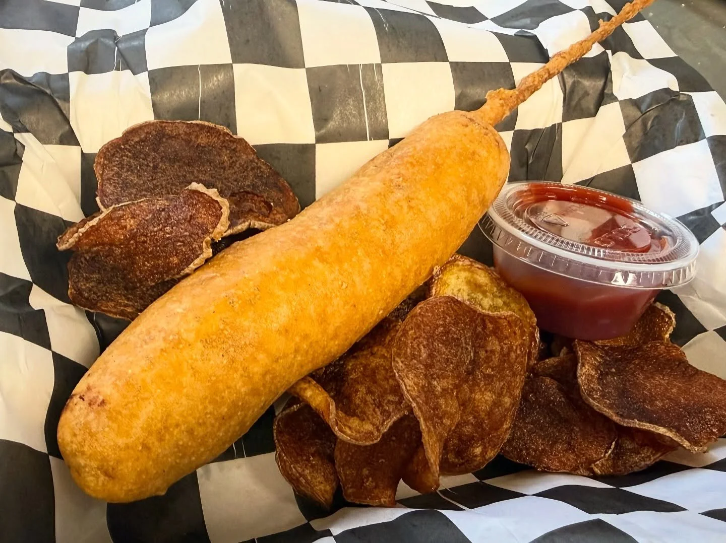 Guess what&rsquo;s back for this fine little Saturday!

Hand Dipped Corn Dogs &amp; Paneer Dogs!

Made with Zenners Franks or Fresh Paneer (Cheese), and served with hand cut chips!

*just a heads up, as our main fryer will be busy with this special, 