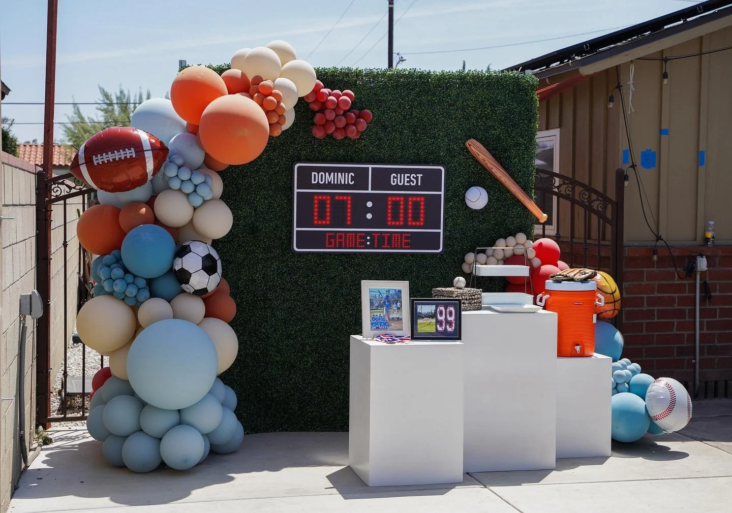 Yay Sports! 🏈🏆

It&rsquo;s almost football season, but it&rsquo;s ALWAYS party season for us. My little nephew loves everything sports related, so when it was time for his birthday, we knew right away what the theme was going to be. He&rsquo;s an a