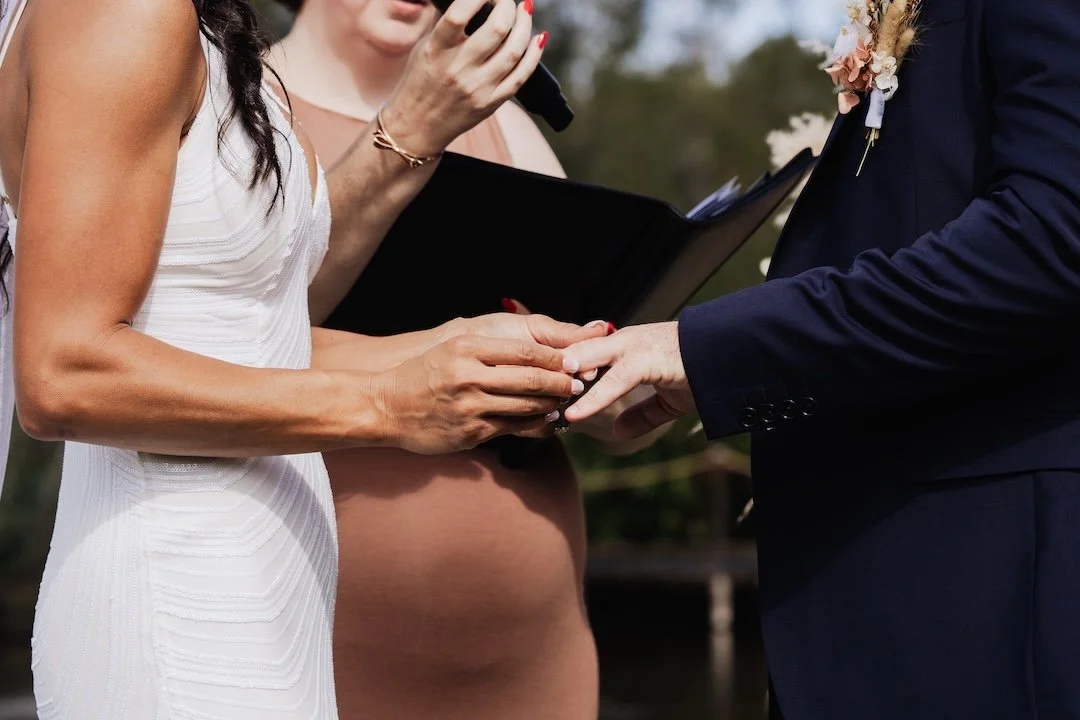 Carlie n Jonathan 00291.jpg