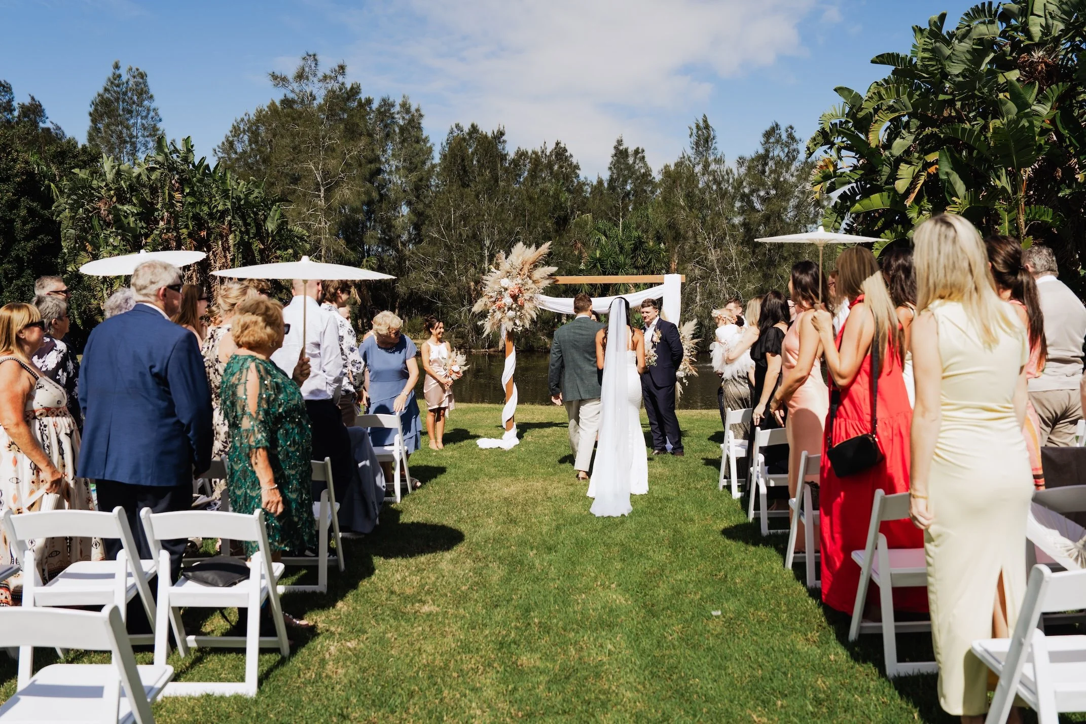 Carlie n Jonathan 00240.jpg