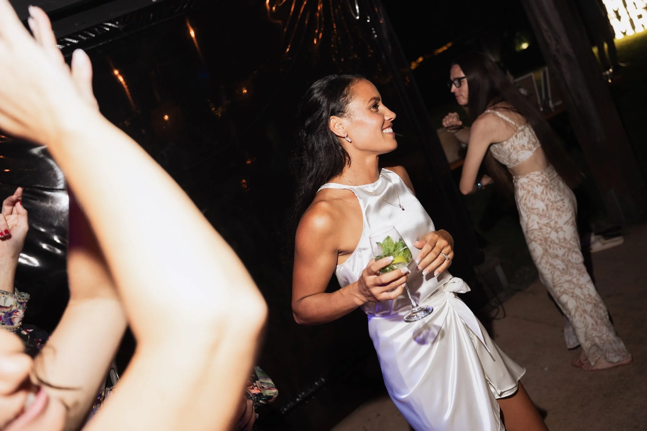 Carlie n Jonathan 00797.jpg