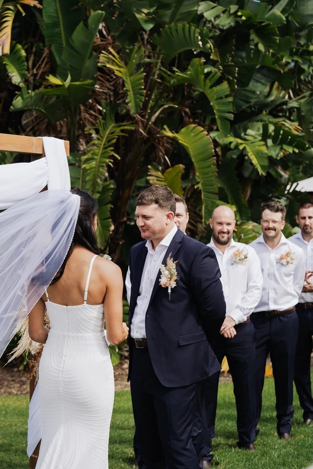 Carlie n Jonathan 00280.jpg