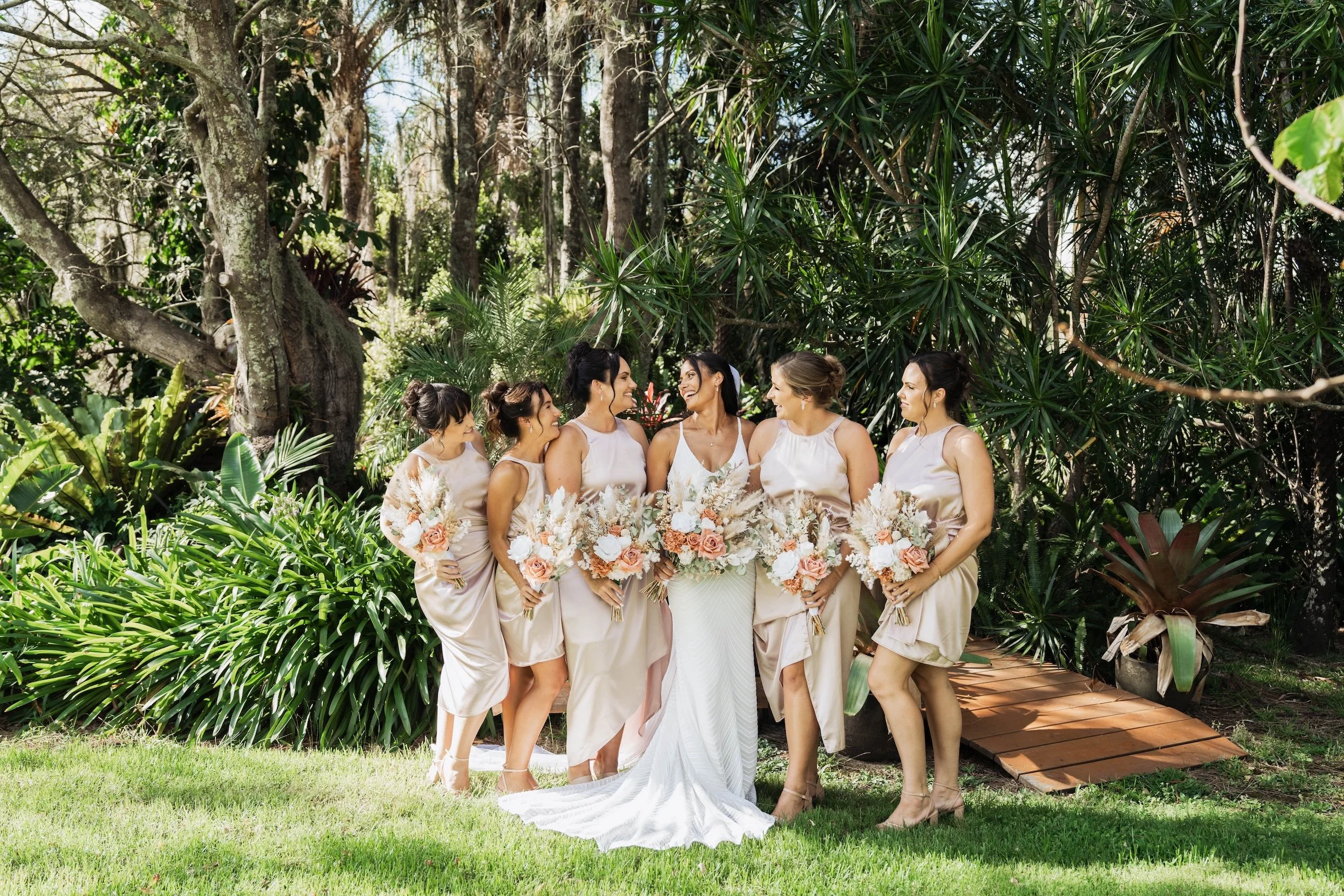 Carlie n Jonathan 00407.jpg