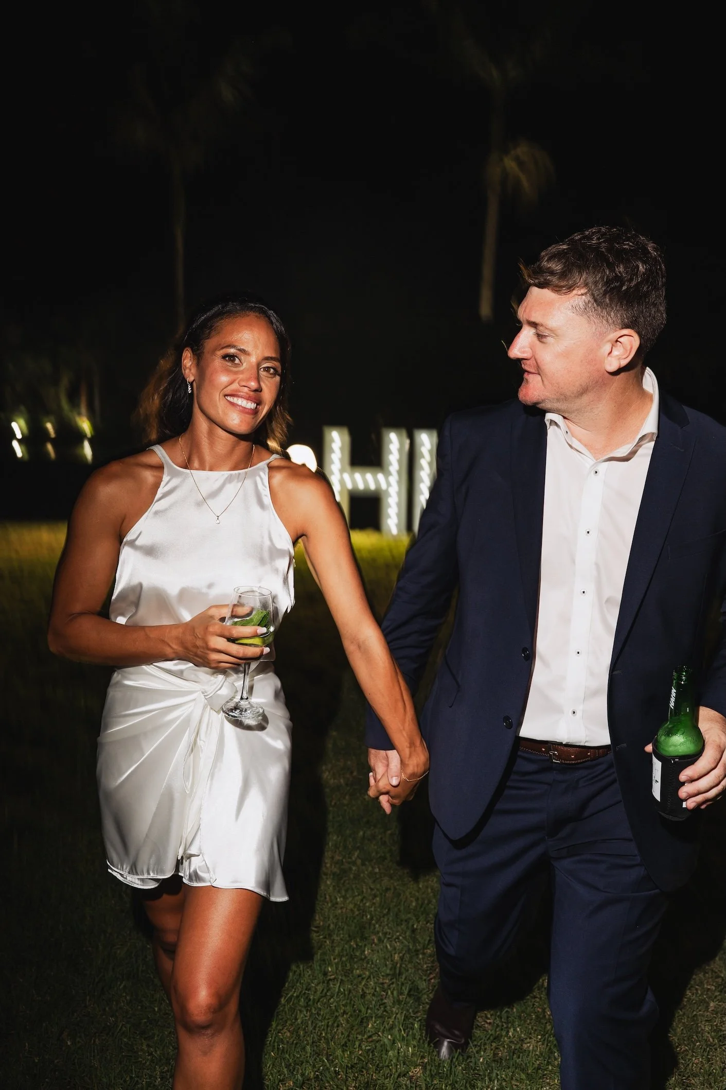 Carlie n Jonathan 00813.jpg