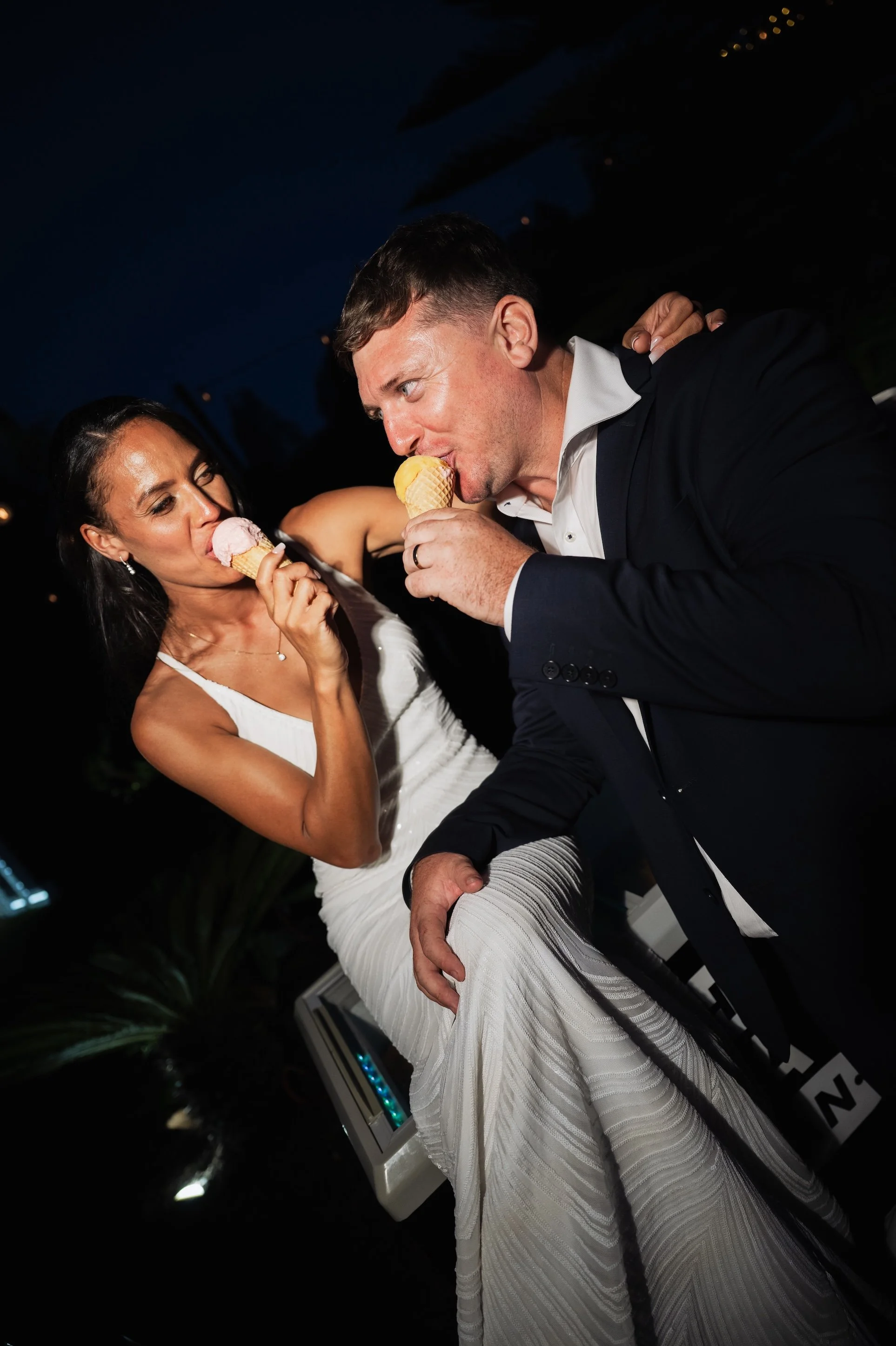 Carlie n Jonathan 00743.jpg